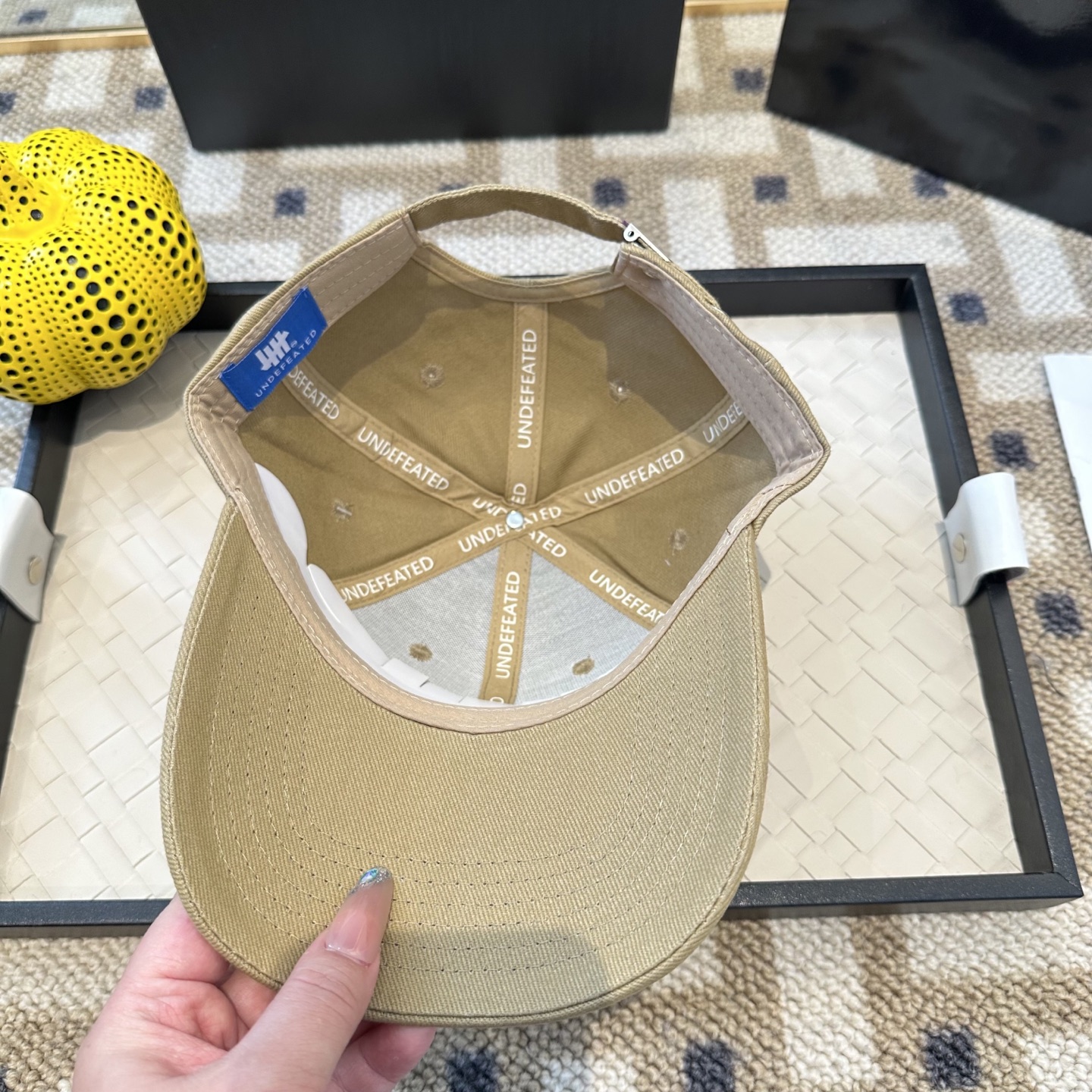 潮牌棒球帽 简单休闲风的棒球帽 减龄百搭 适配度很高！简单随性~出街拍照拗造型非常加分~男女同款 随意搭