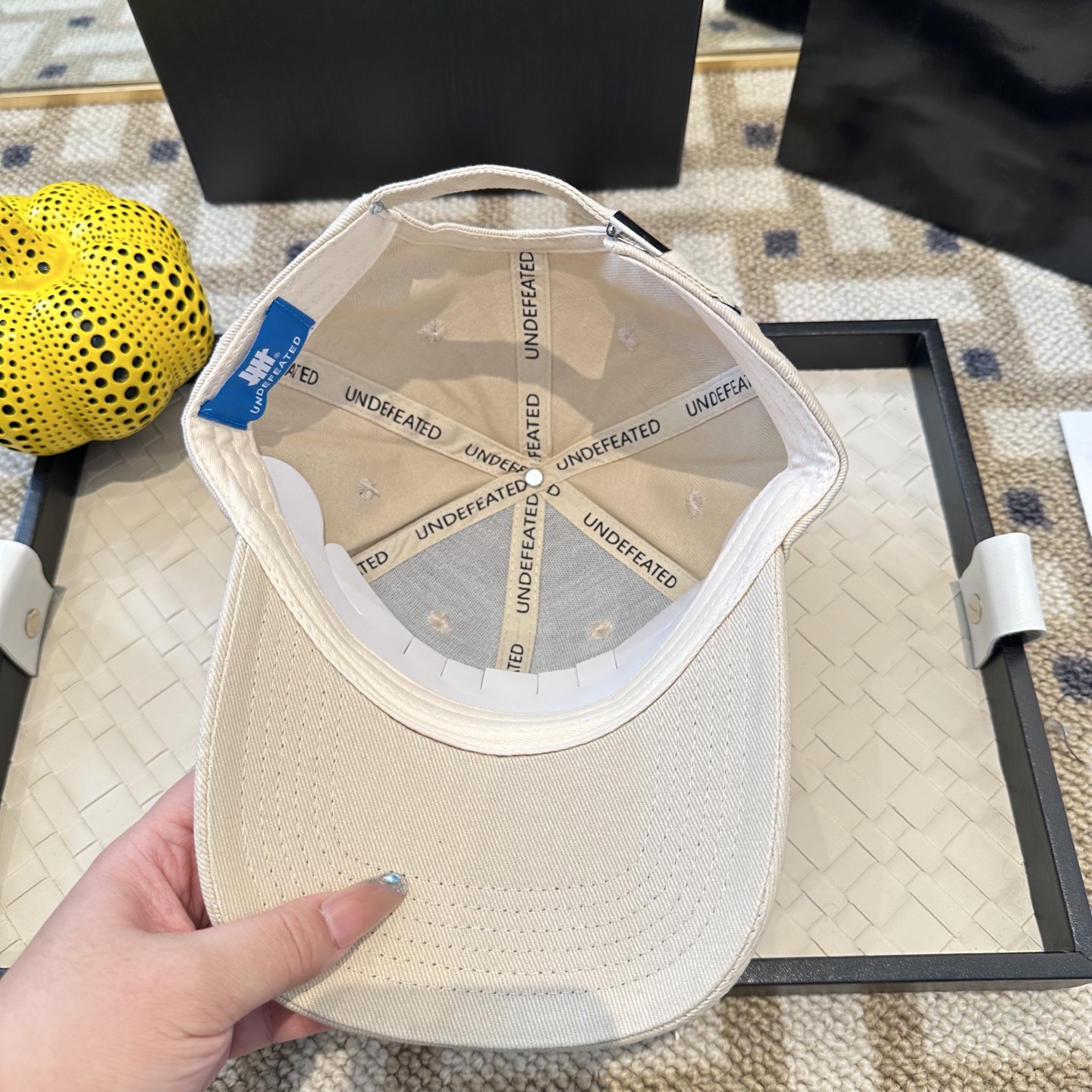 潮牌棒球帽 简单休闲风的棒球帽 减龄百搭 适配度很高！简单随性~出街拍照拗造型非常加分~男女同款 随意搭