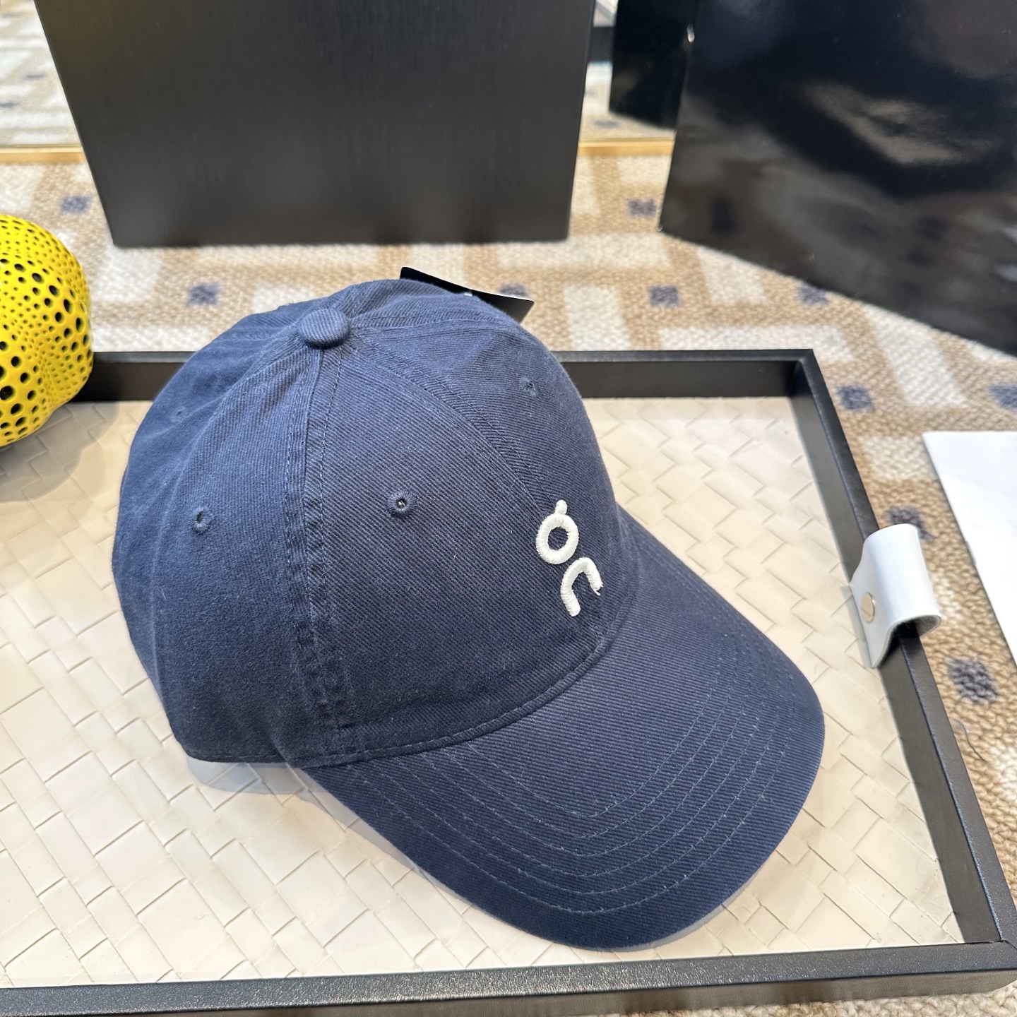 潮牌棒球帽 简单休闲风的棒球帽 减龄百搭 适配度很高！简单随性~出街拍照拗造型非常加分~男女同款 随意搭