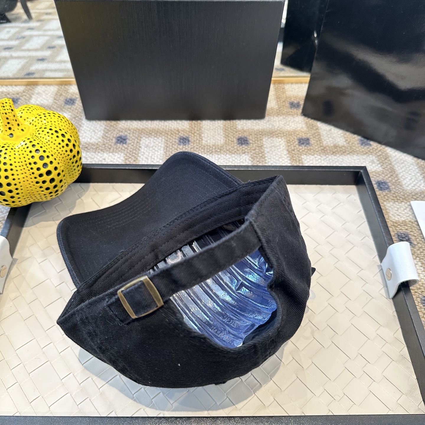 潮牌棒球帽 简单休闲风的棒球帽 减龄百搭 适配度很高！简单随性~出街拍照拗造型非常加分~男女同款 随意搭