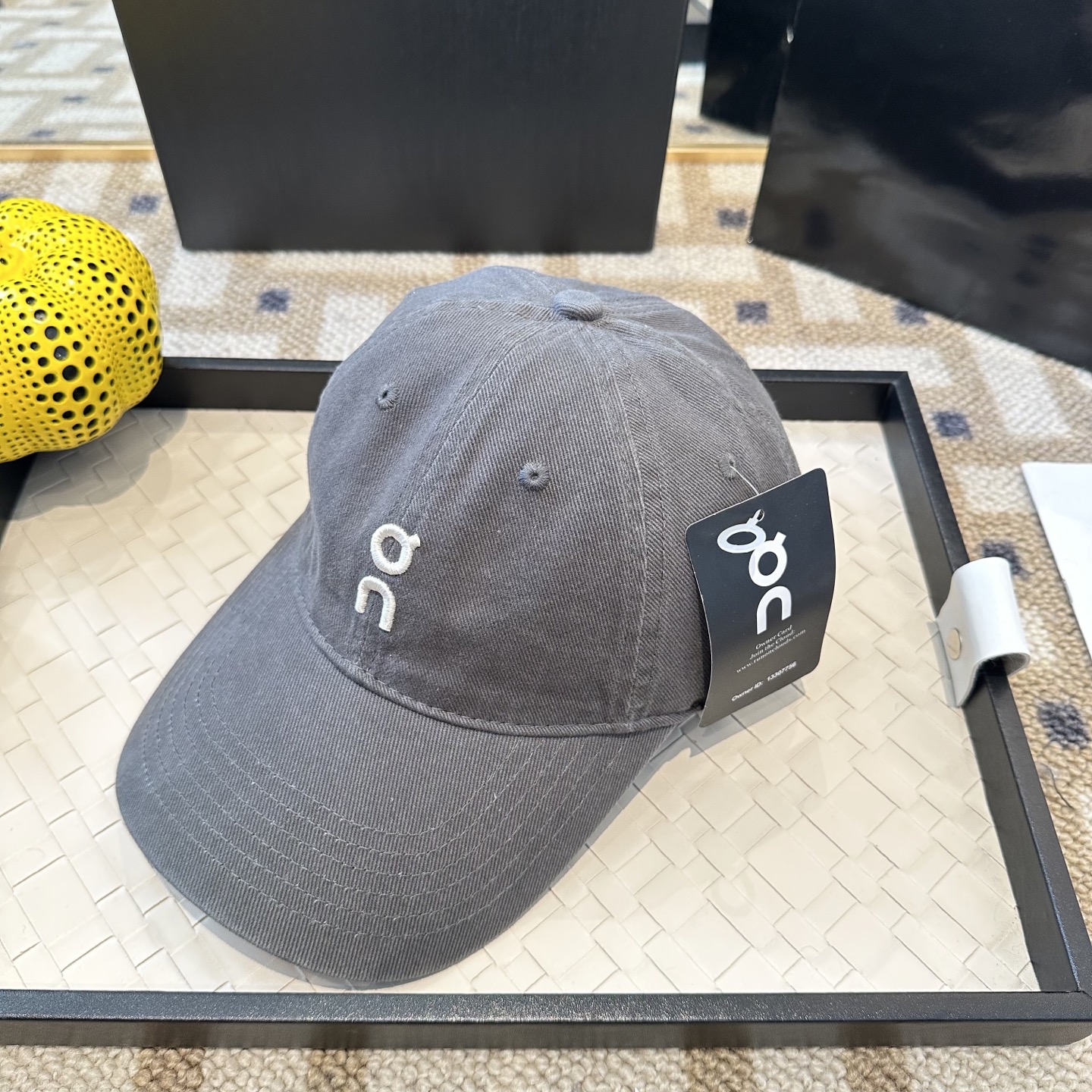 潮牌棒球帽 简单休闲风的棒球帽 减龄百搭 适配度很高！简单随性~出街拍照拗造型非常加分~男女同款 随意搭