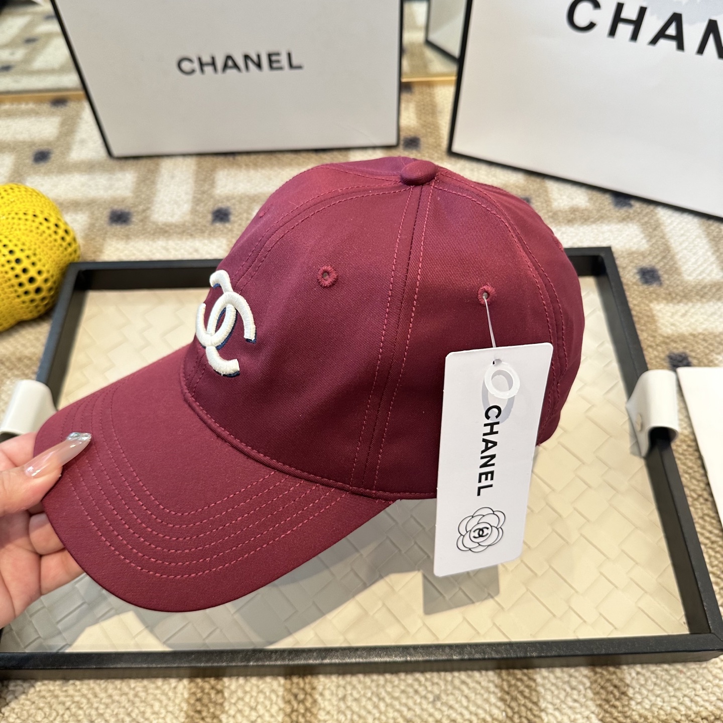 CHANEL香奈儿 新款简约刺绣logo棒球帽，新款出货，大牌款超好搭配，赶紧入手！