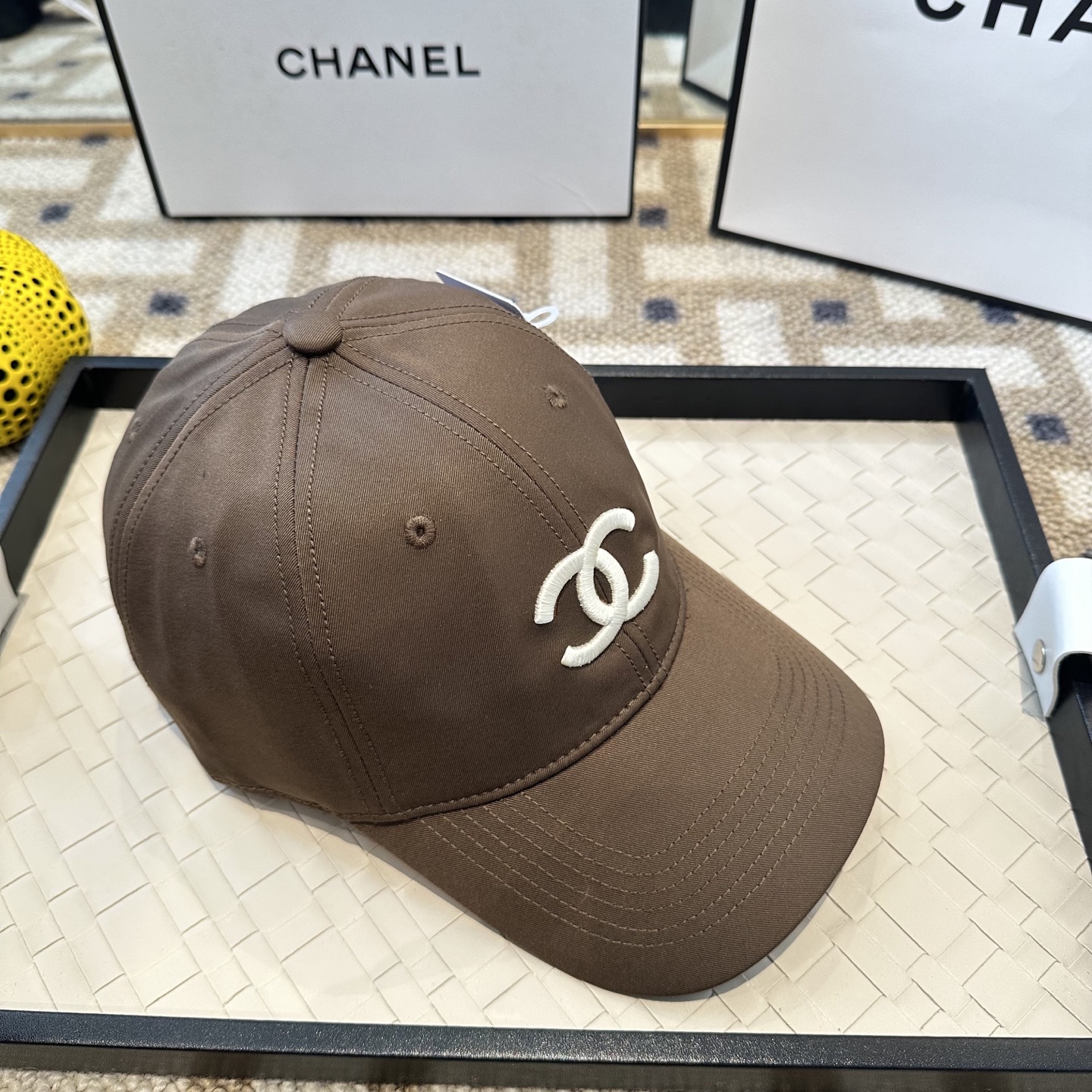 CHANEL香奈儿 新款简约刺绣logo棒球帽，新款出货，大牌款超好搭配，赶紧入手！