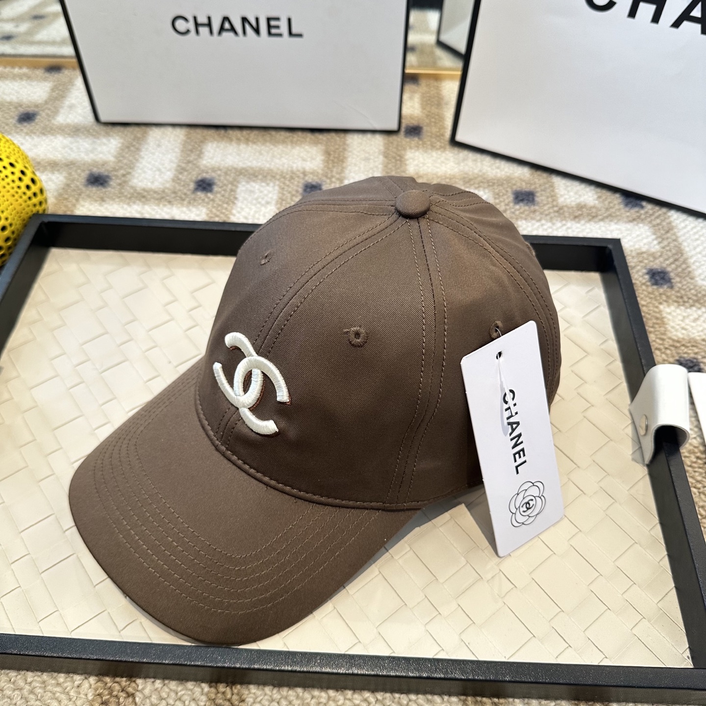 Chanel CHANEL香奈儿 新款简约刺绣logo棒球帽，新款 ， 款超好搭配，赶紧入手