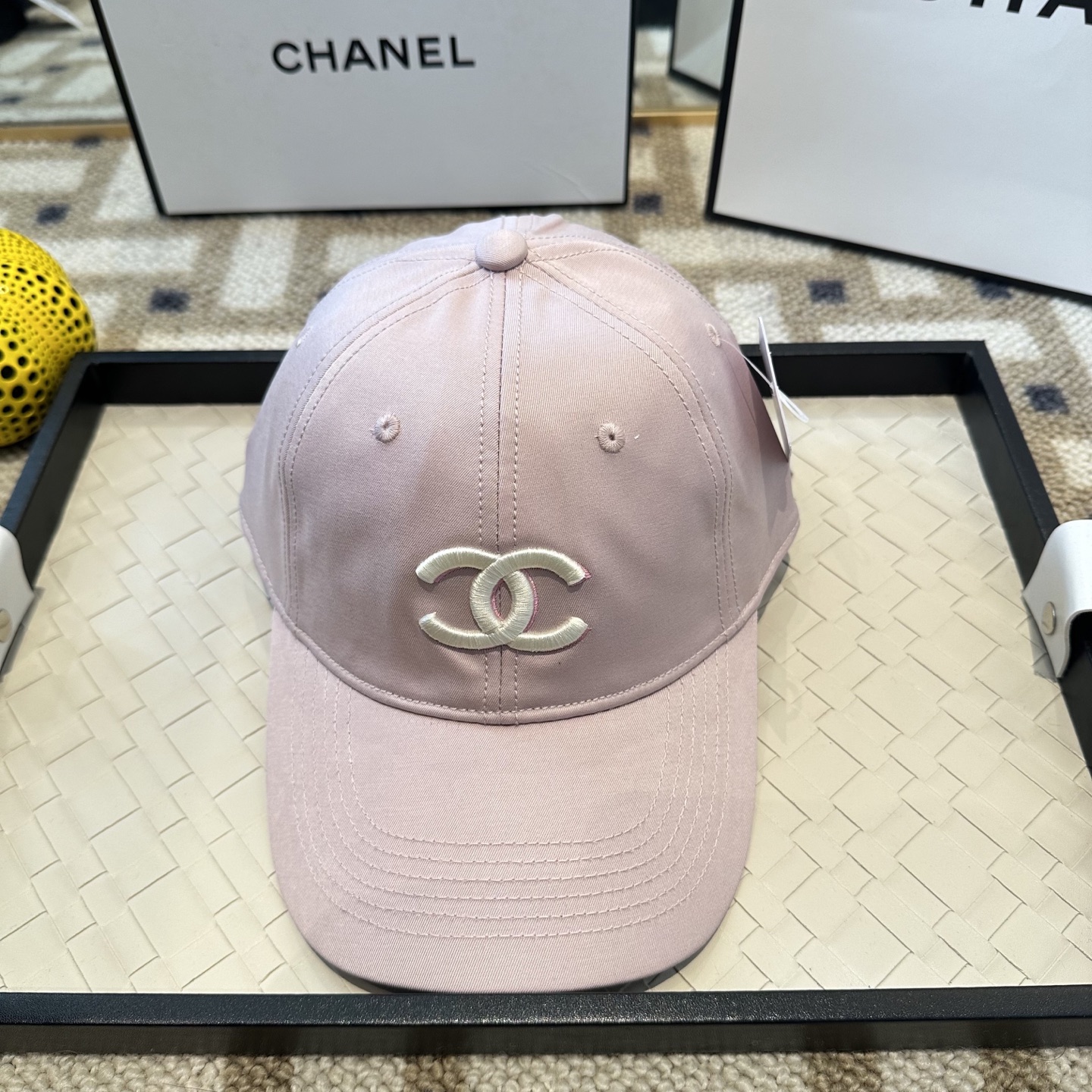 Chanel CHANEL香奈儿 新款简约刺绣logo棒球帽，新款 ， 款超好搭配，赶紧入手