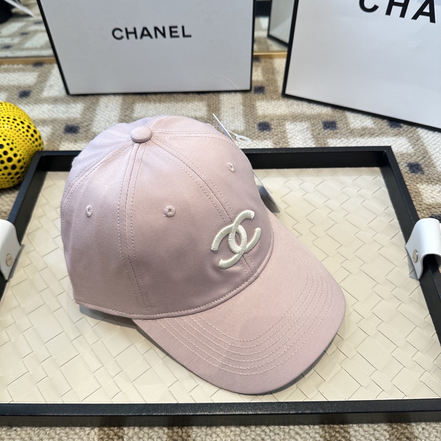 CHANEL香奈儿 新款简约刺绣logo棒球帽，新款出货，大牌款超好搭配，赶紧入手！