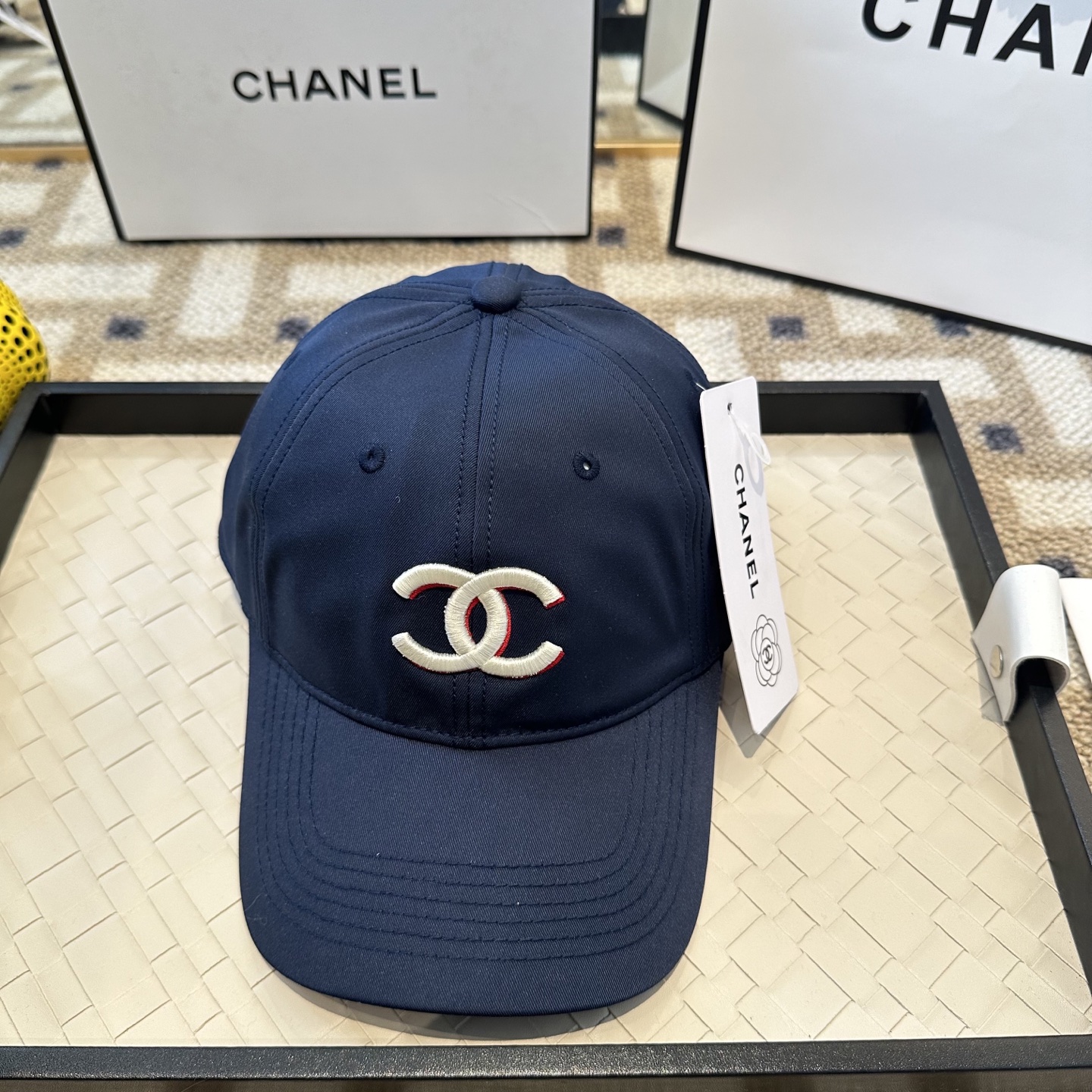 Chanel CHANEL香奈儿 新款简约刺绣logo棒球帽，新款 ， 款超好搭配，赶紧入手