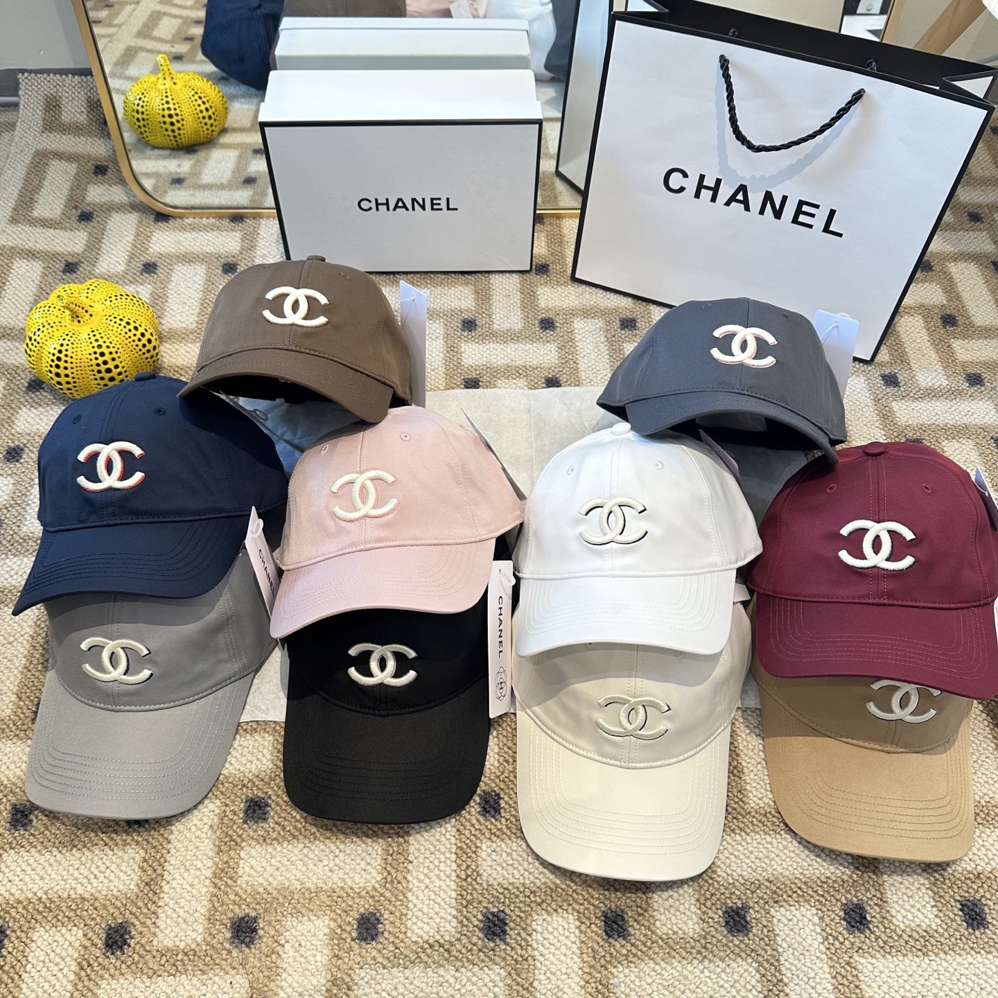 Chanel CHANEL香奈儿 新款简约刺绣logo棒球帽，新款 ， 款超好搭配，赶紧入手