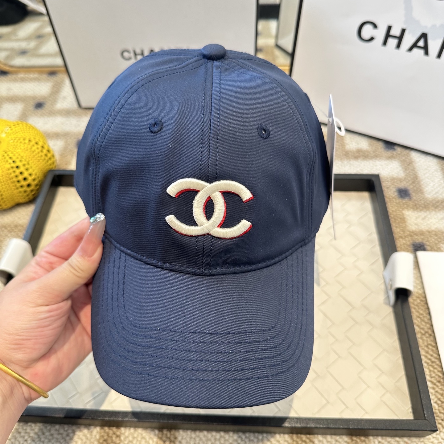 CHANEL香奈儿 新款简约刺绣logo棒球帽，新款出货，大牌款超好搭配，赶紧入手！