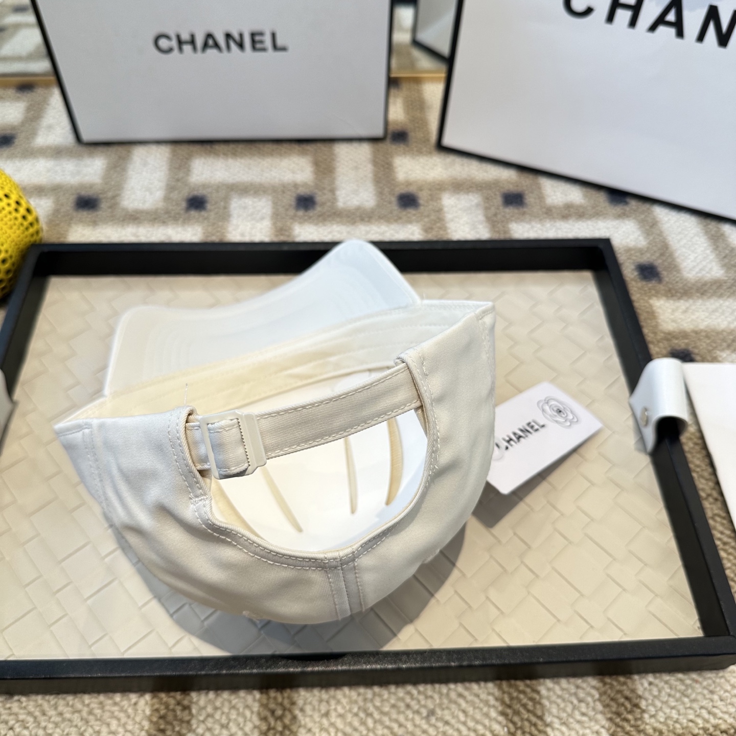 CHANEL香奈儿 新款简约刺绣logo棒球帽，新款出货，大牌款超好搭配，赶紧入手！