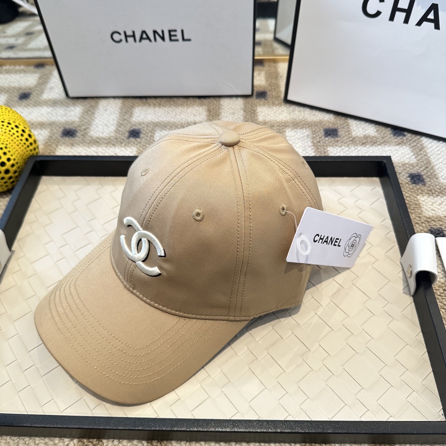 Chanel CHANEL香奈儿 新款简约刺绣logo棒球帽，新款 ， 款超好搭配，赶紧入手