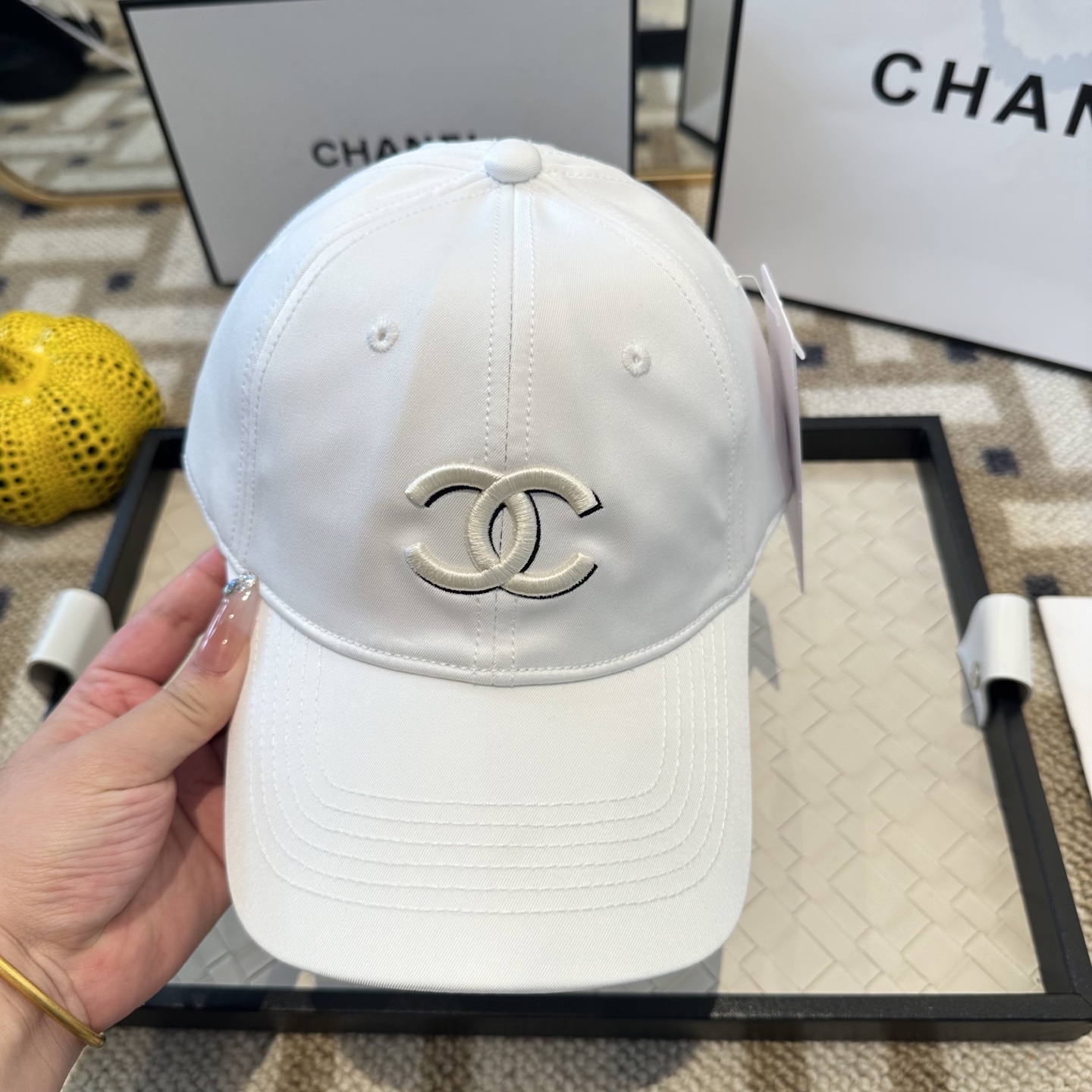 CHANEL香奈儿 新款简约刺绣logo棒球帽，新款出货，大牌款超好搭配，赶紧入手！