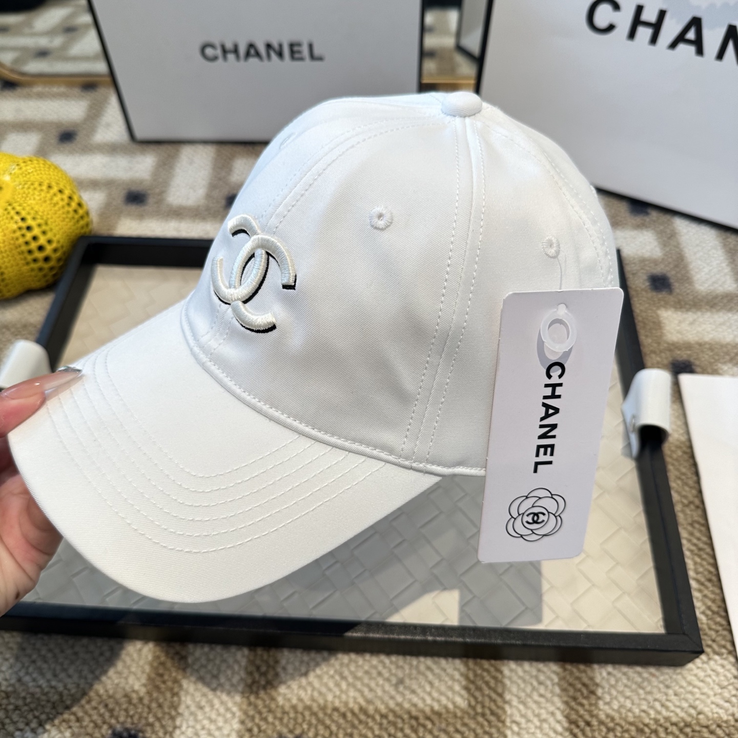 CHANEL香奈儿 新款简约刺绣logo棒球帽，新款出货，大牌款超好搭配，赶紧入手！
