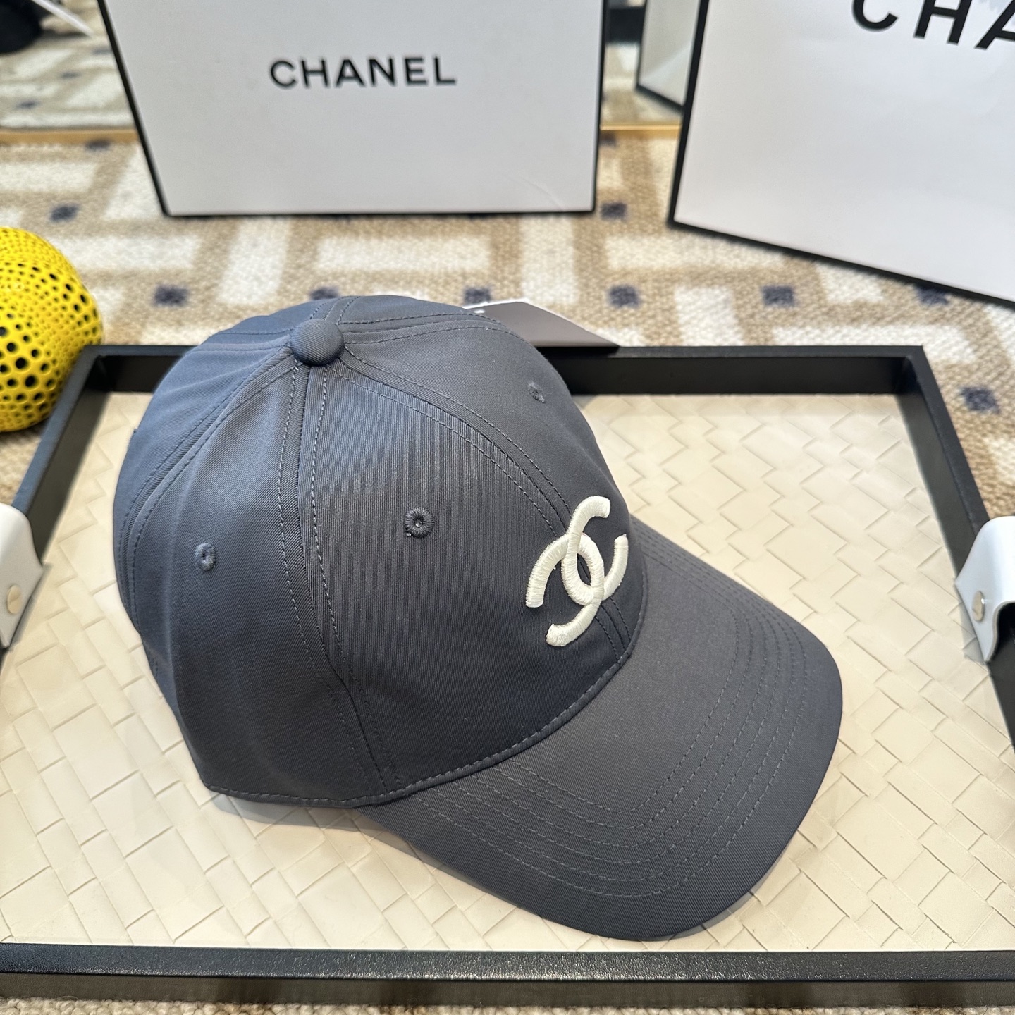 Chanel CHANEL香奈儿 新款简约刺绣logo棒球帽，新款 ， 款超好搭配，赶紧入手
