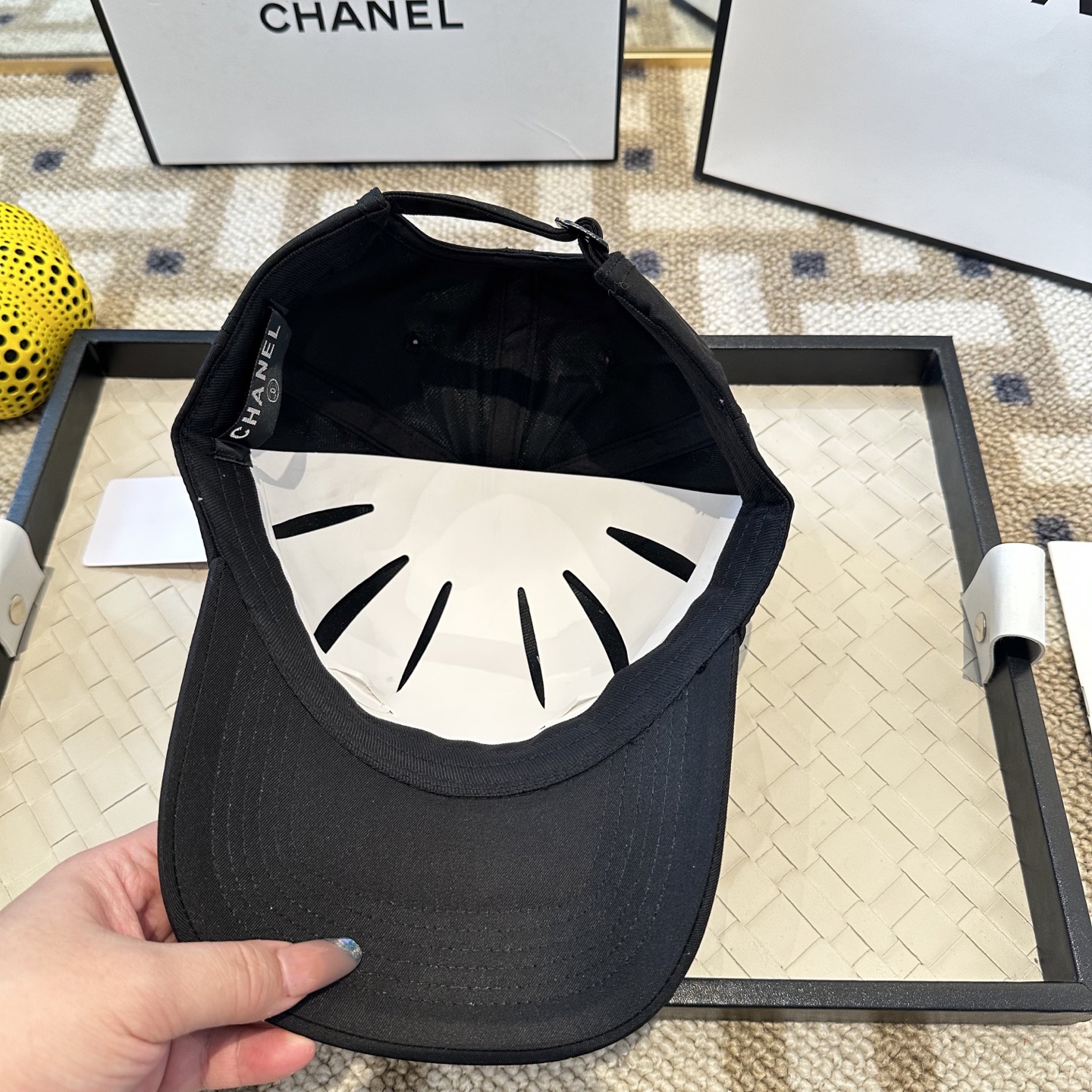 CHANEL香奈儿 新款简约刺绣logo棒球帽，新款出货，大牌款超好搭配，赶紧入手！
