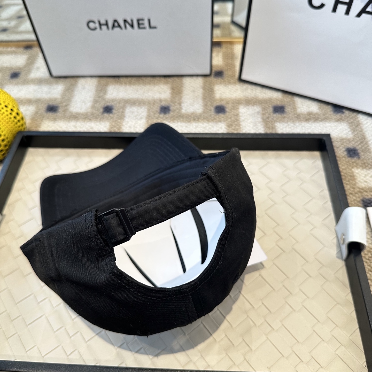 CHANEL香奈儿 新款简约刺绣logo棒球帽，新款出货，大牌款超好搭配，赶紧入手！