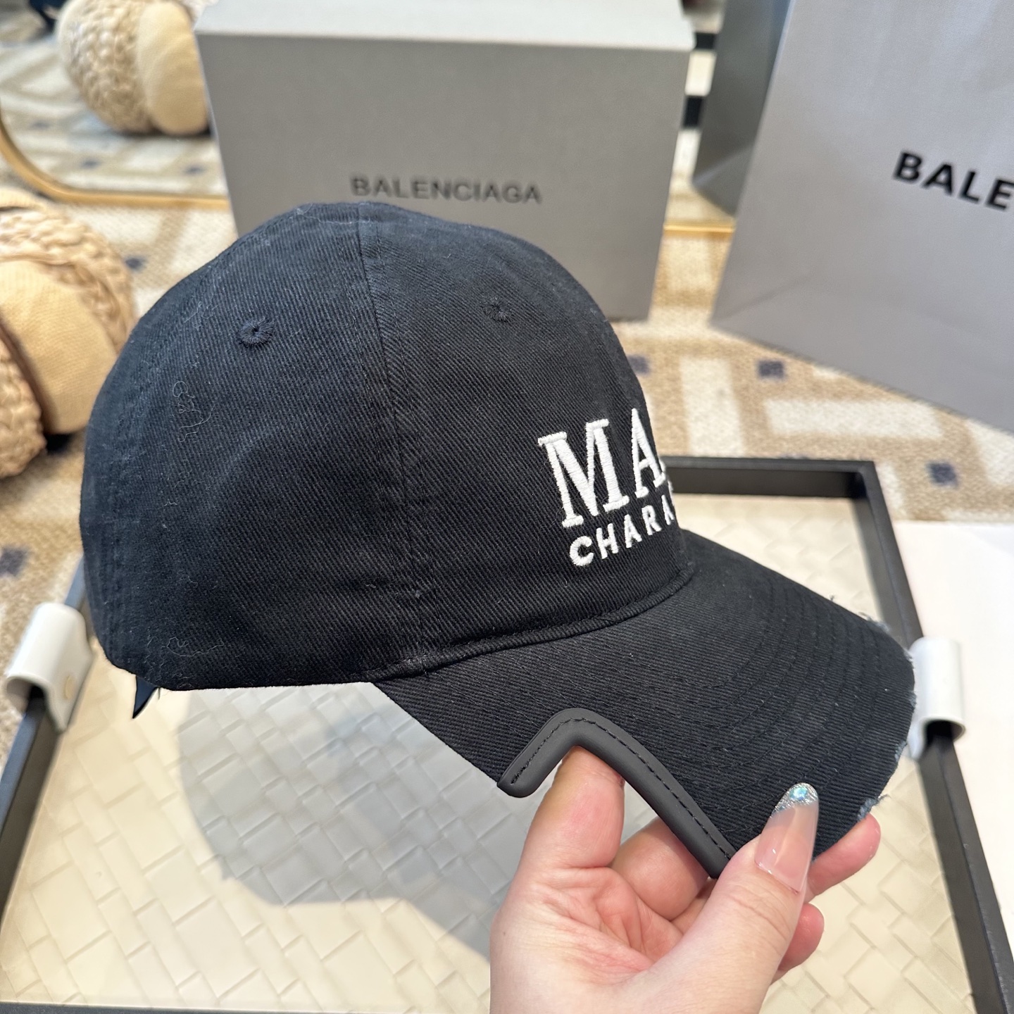 新品Balenciaga 巴黎世家字母新款棒球帽现货秒发🧢简约时尚超级无敌好看的帽子！情侣款！