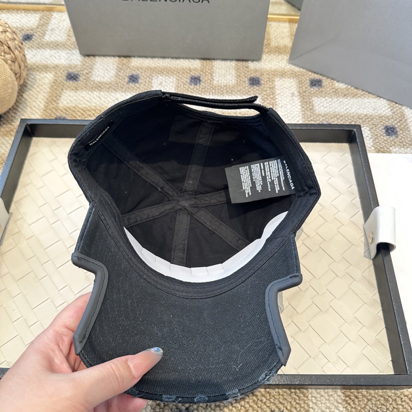 新品Balenciaga 巴黎世家字母新款棒球帽现货秒发🧢简约时尚超级无敌好看的帽子！情侣款！