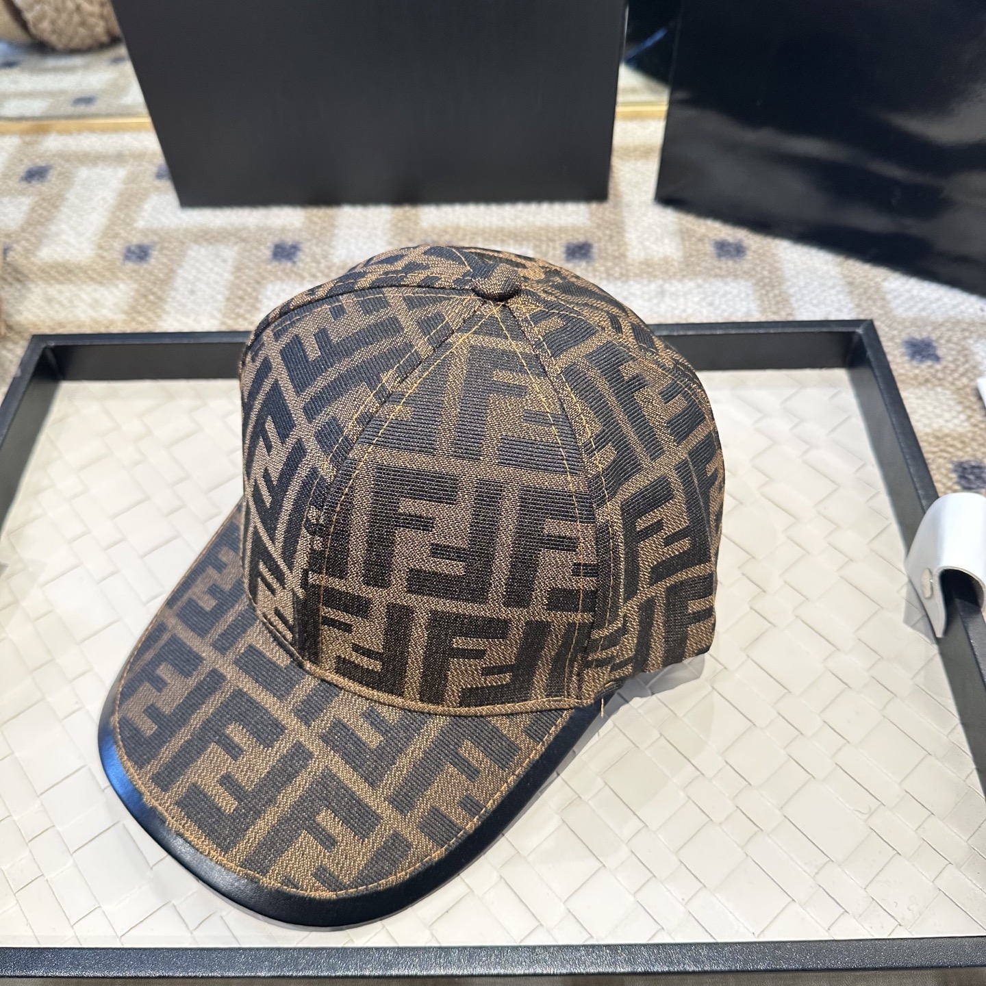 Fendi FENDI芬迪 老花系列棒球帽 FF中古单品，气质穿搭单品，质量杠杠