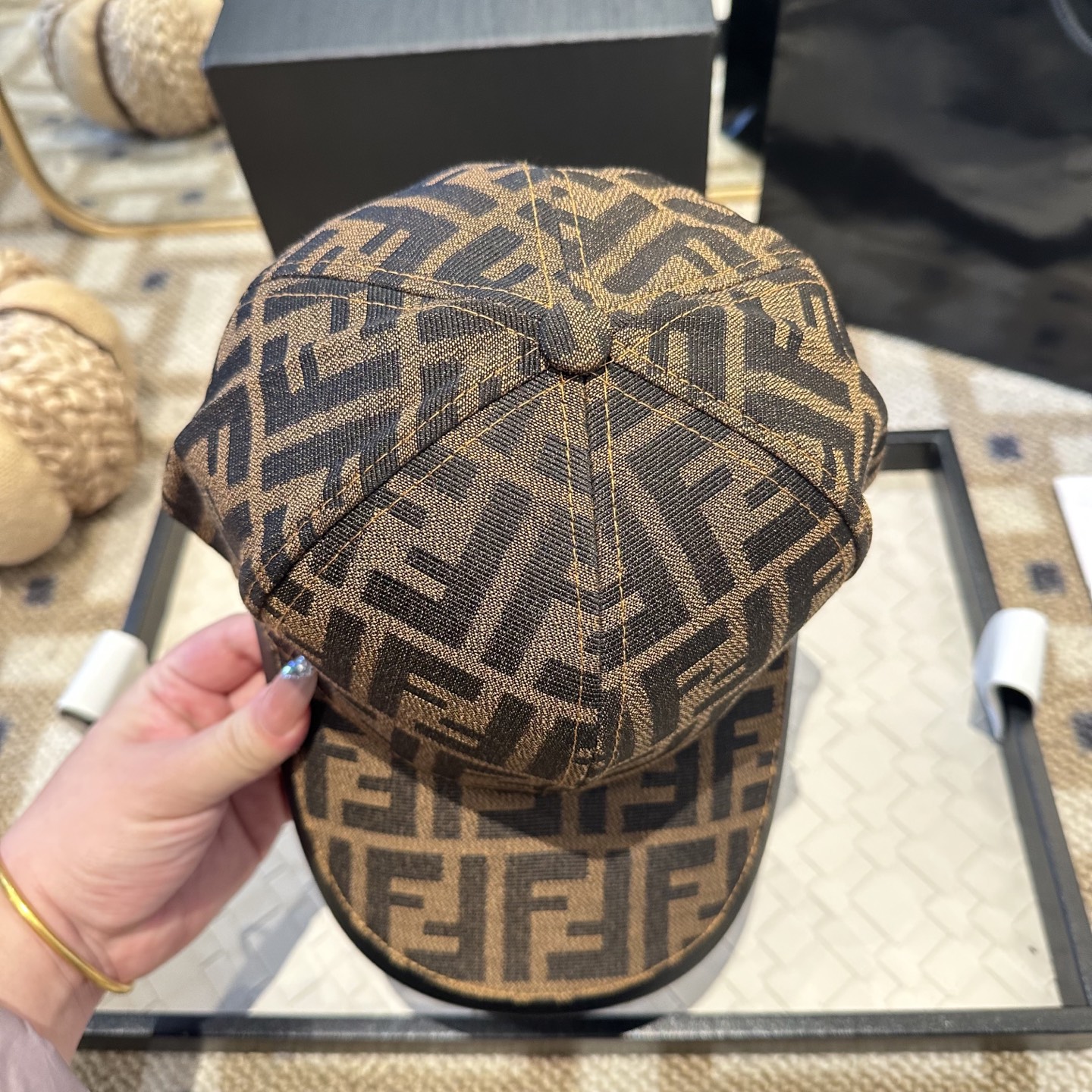 Fendi FENDI芬迪 老花系列棒球帽 FF中古单品，气质穿搭单品，质量杠杠