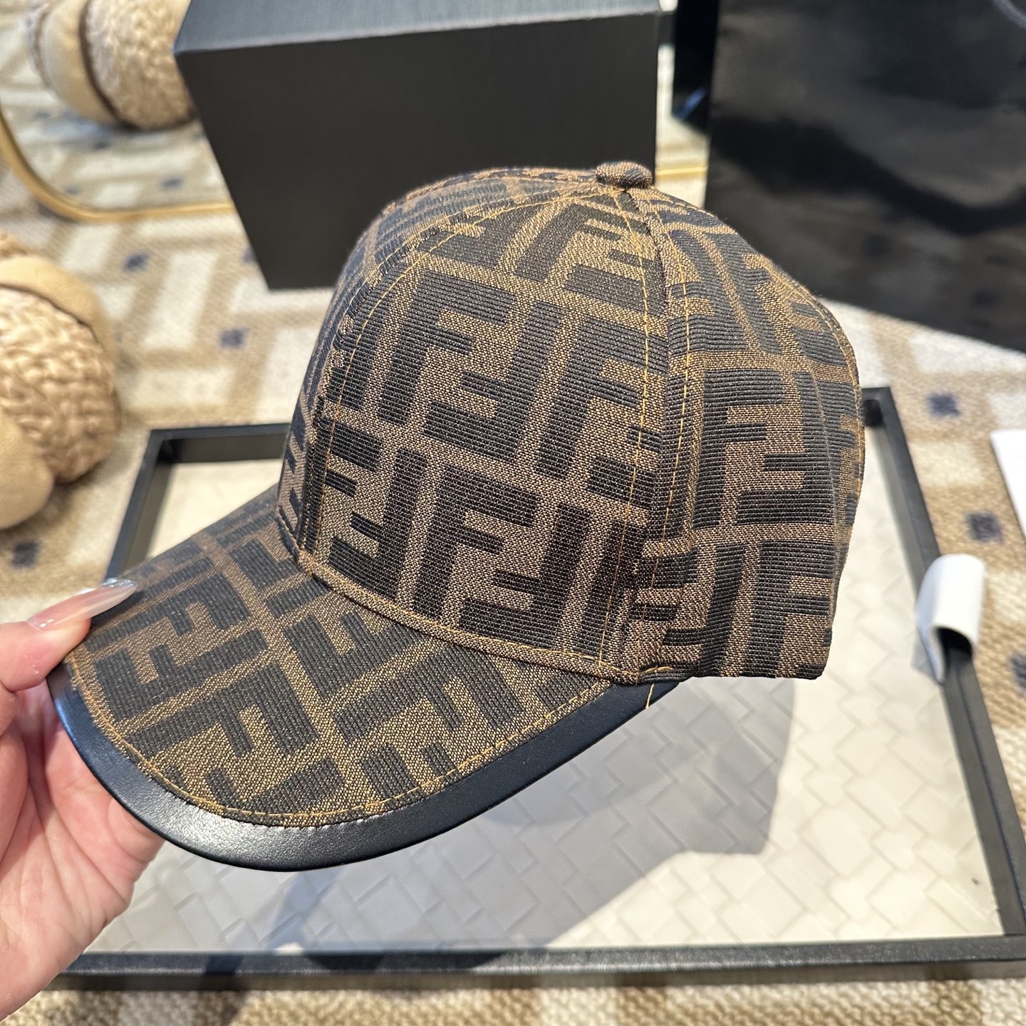 Fendi FENDI芬迪 老花系列棒球帽 FF中古单品，气质穿搭单品，质量杠杠