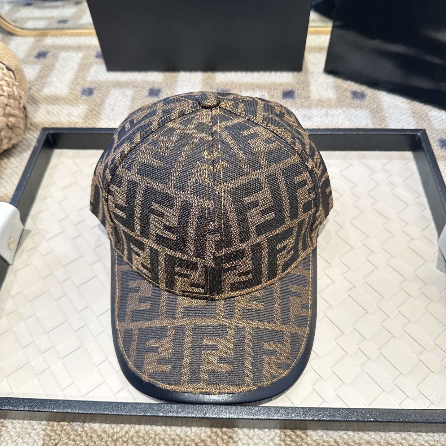 Fendi FENDI芬迪 老花系列棒球帽 FF中古单品，气质穿搭单品，质量杠杠