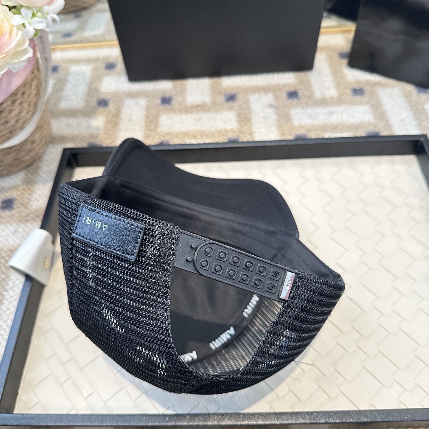 潮牌棒球帽 简单休闲风的棒球帽 减龄百搭 适配度很高！简单随性~出街拍照拗造型非常加分~男女同款 随意搭