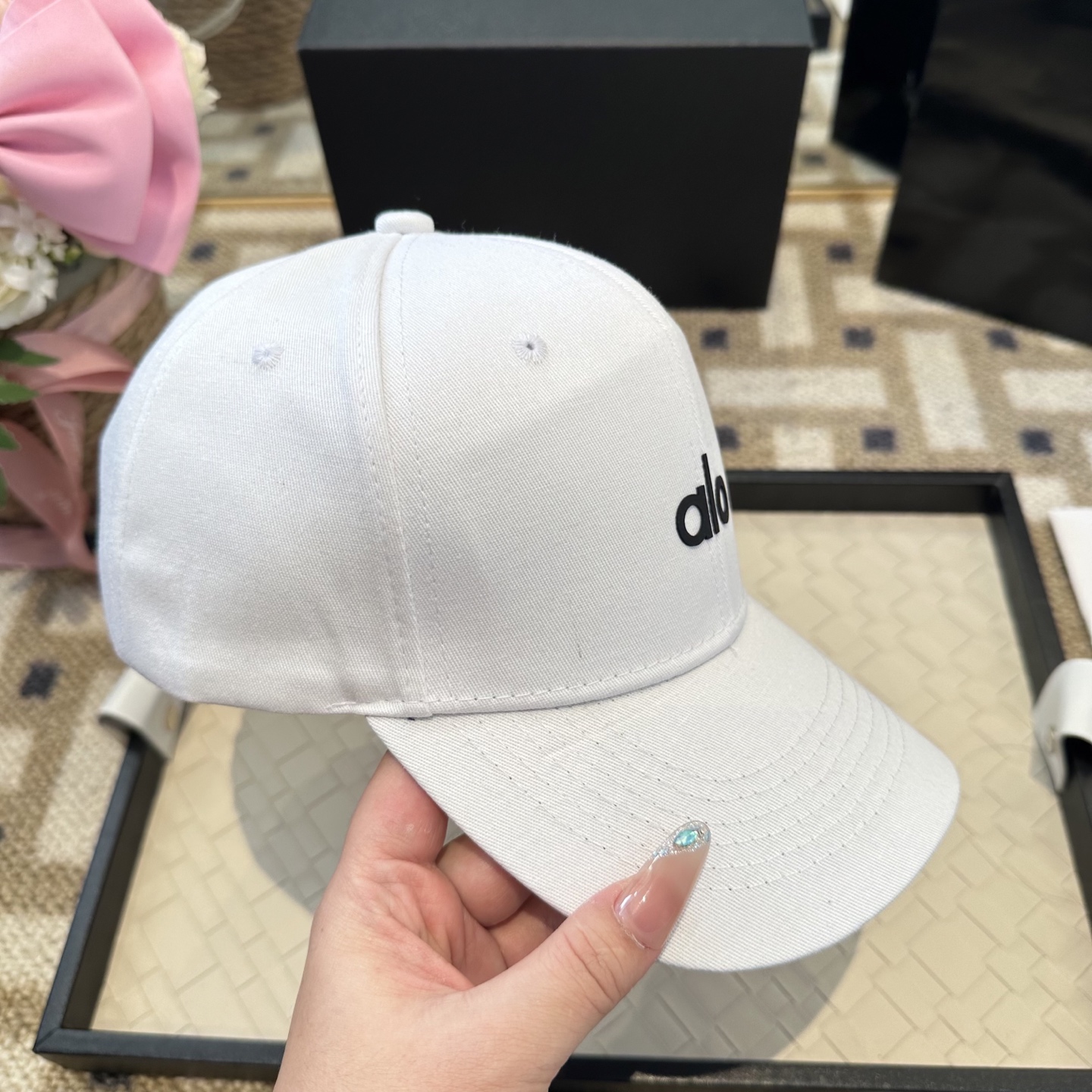 Alo 🔥爆款 新款棒球帽定制面料，简约时尚更透气，超火爆现货秒发