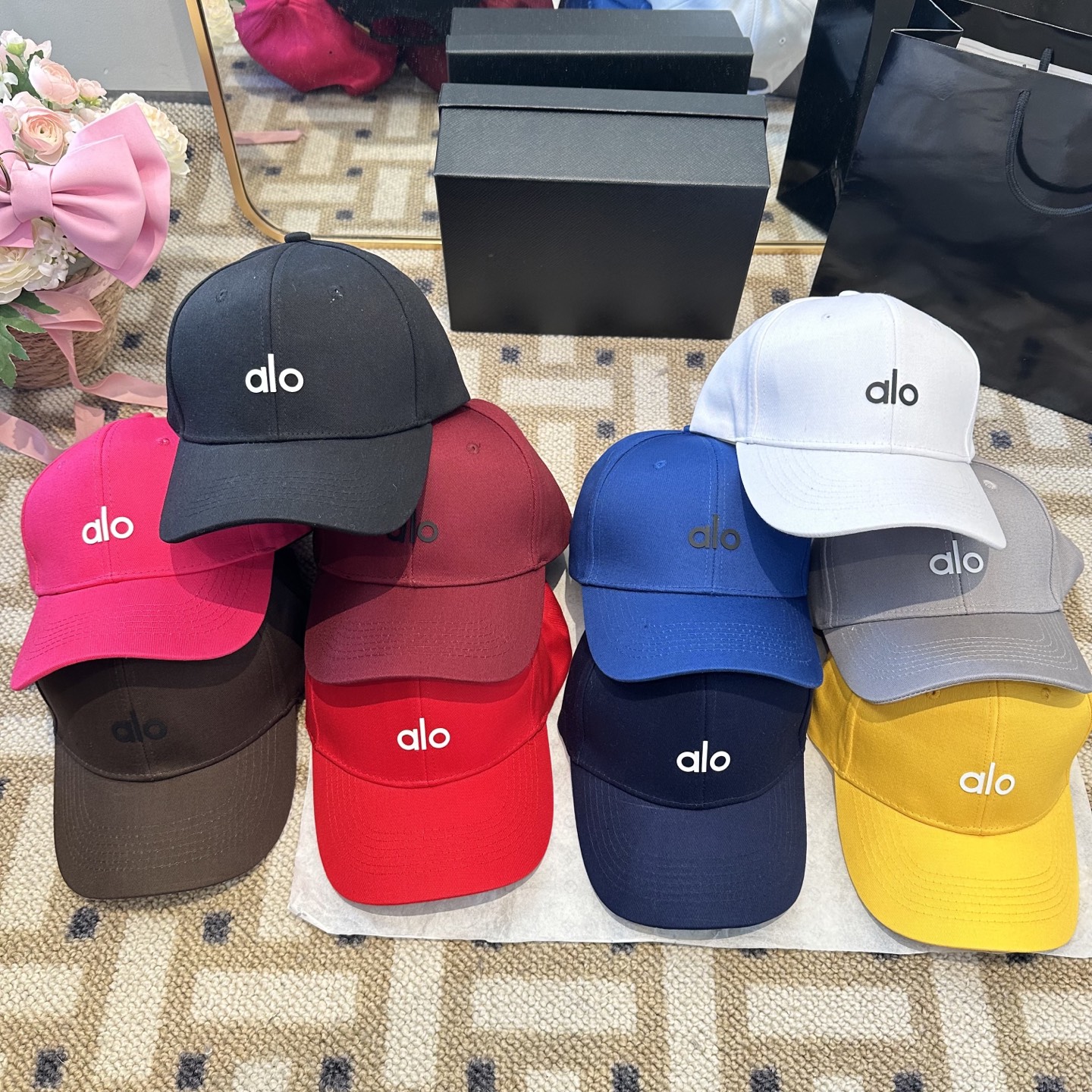 Alo 🔥爆款 新款棒球帽定制面料，简约时尚更透气，超火爆现货秒发