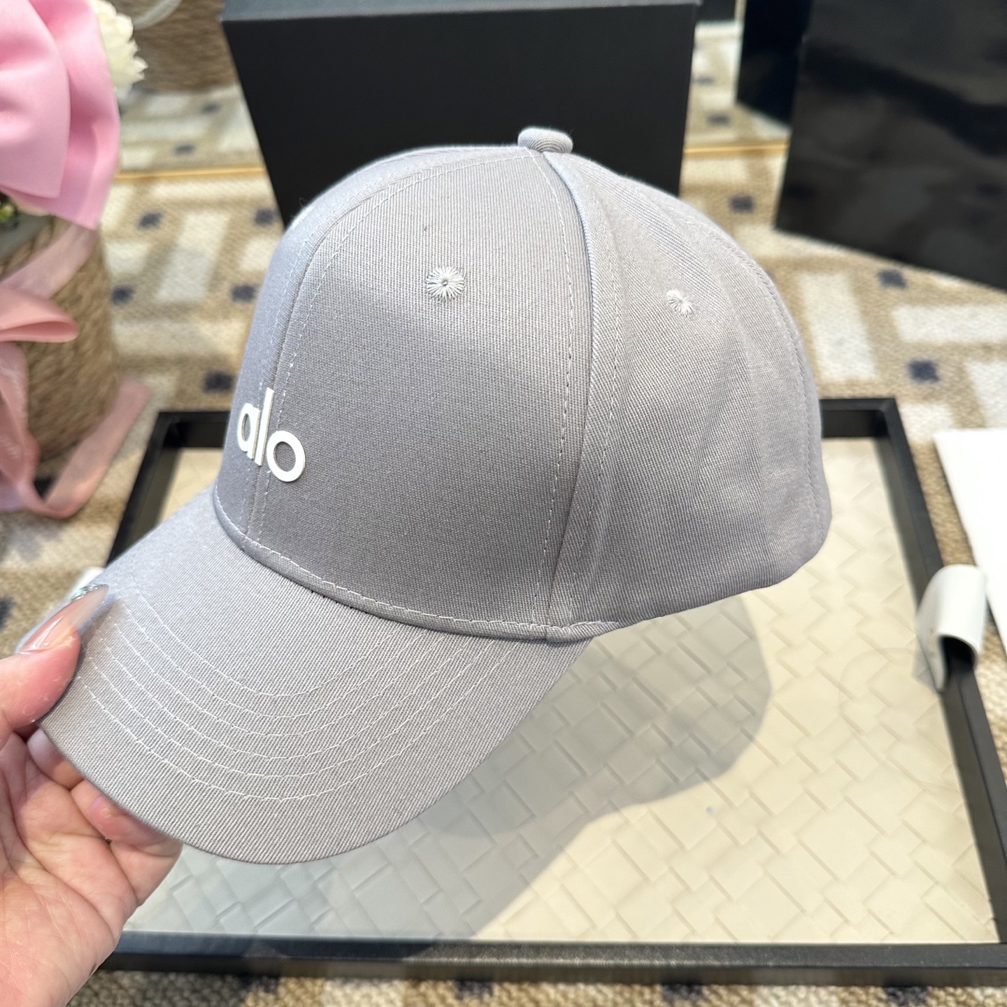 Alo 🔥爆款 新款棒球帽定制面料，简约时尚更透气，超火爆现货秒发