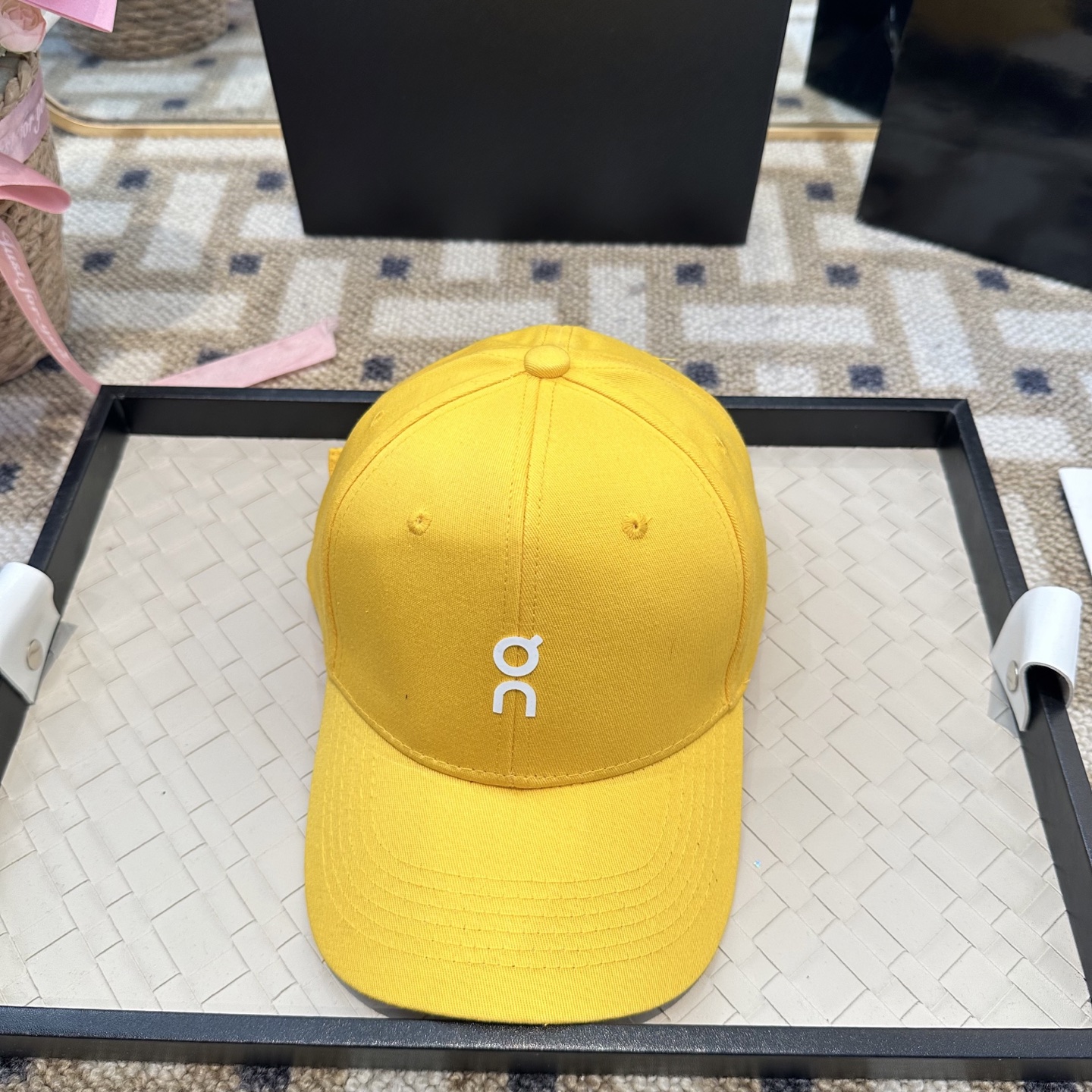 潮牌棒球帽 简单休闲风的棒球帽 减龄百搭 适配度很高！简单随性~出街拍照拗造型非常加分~男女同款 随意搭