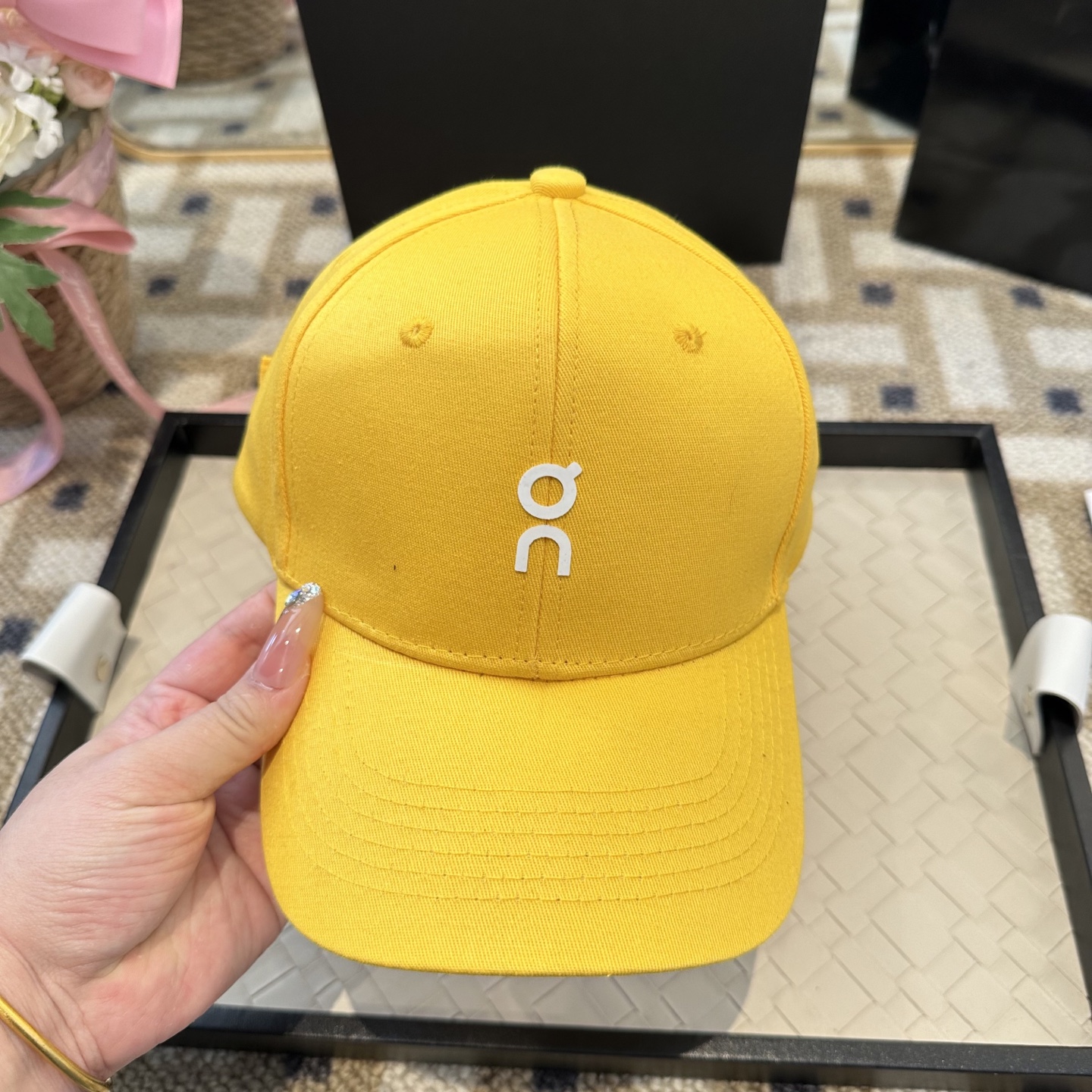 潮牌棒球帽 简单休闲风的棒球帽 减龄百搭 适配度很高！简单随性~出街拍照拗造型非常加分~男女同款 随意搭