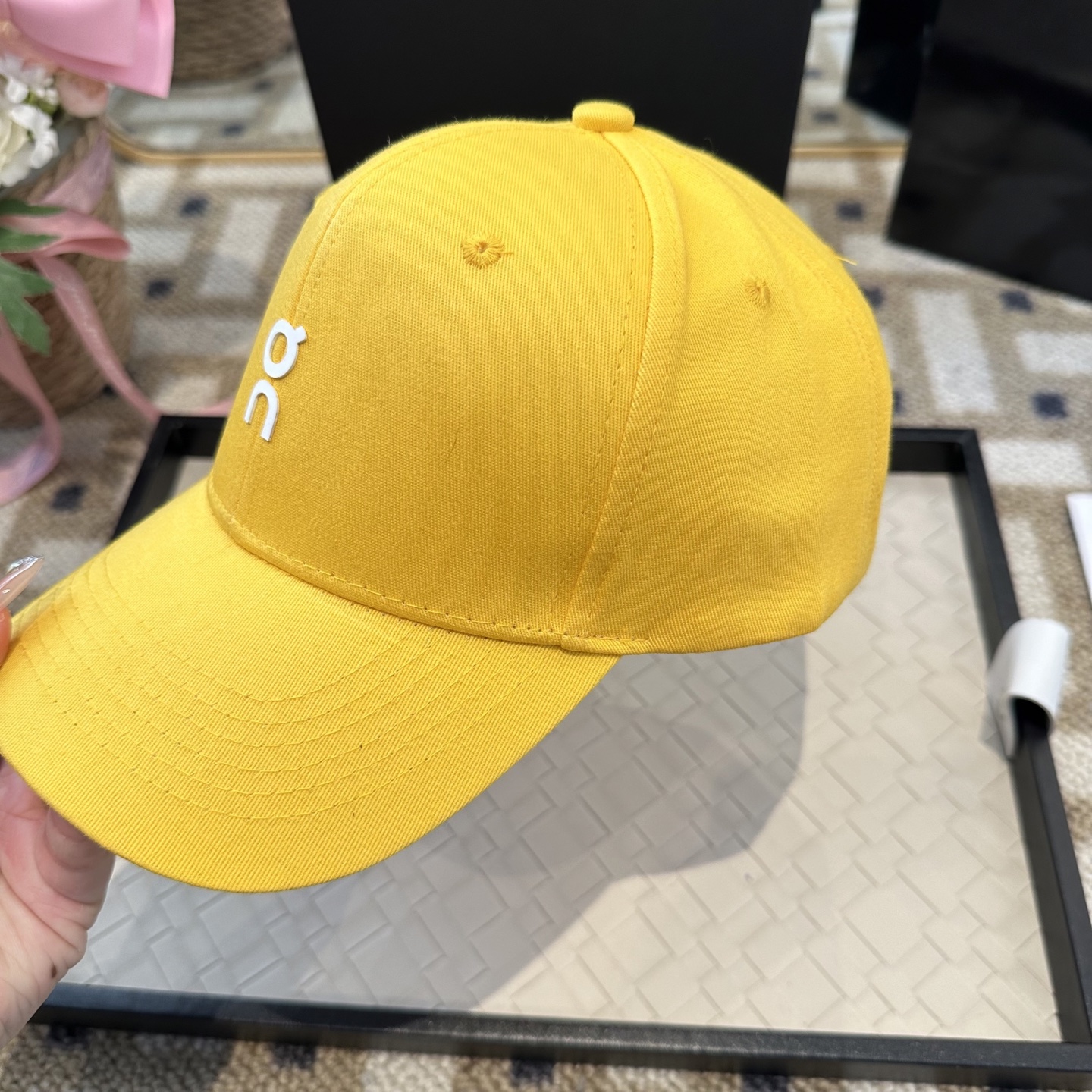 潮牌棒球帽 简单休闲风的棒球帽 减龄百搭 适配度很高！简单随性~出街拍照拗造型非常加分~男女同款 随意搭