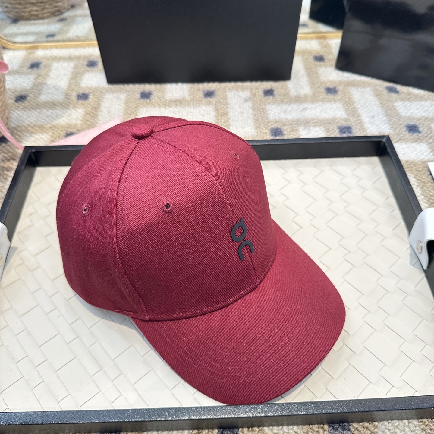 潮牌棒球帽 简单休闲风的棒球帽 减龄百搭 适配度很高！简单随性~出街拍照拗造型非常加分~男女同款 随意搭