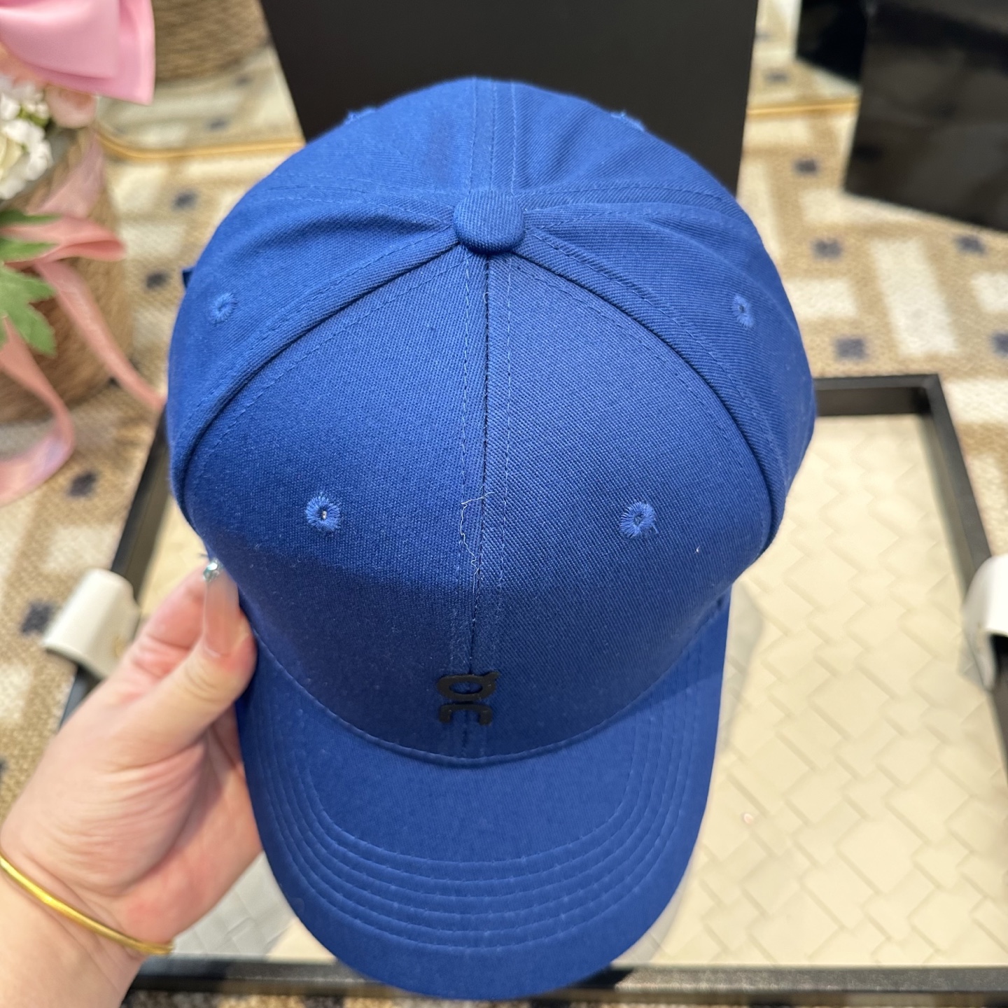 潮牌棒球帽 简单休闲风的棒球帽 减龄百搭 适配度很高！简单随性~出街拍照拗造型非常加分~男女同款 随意搭