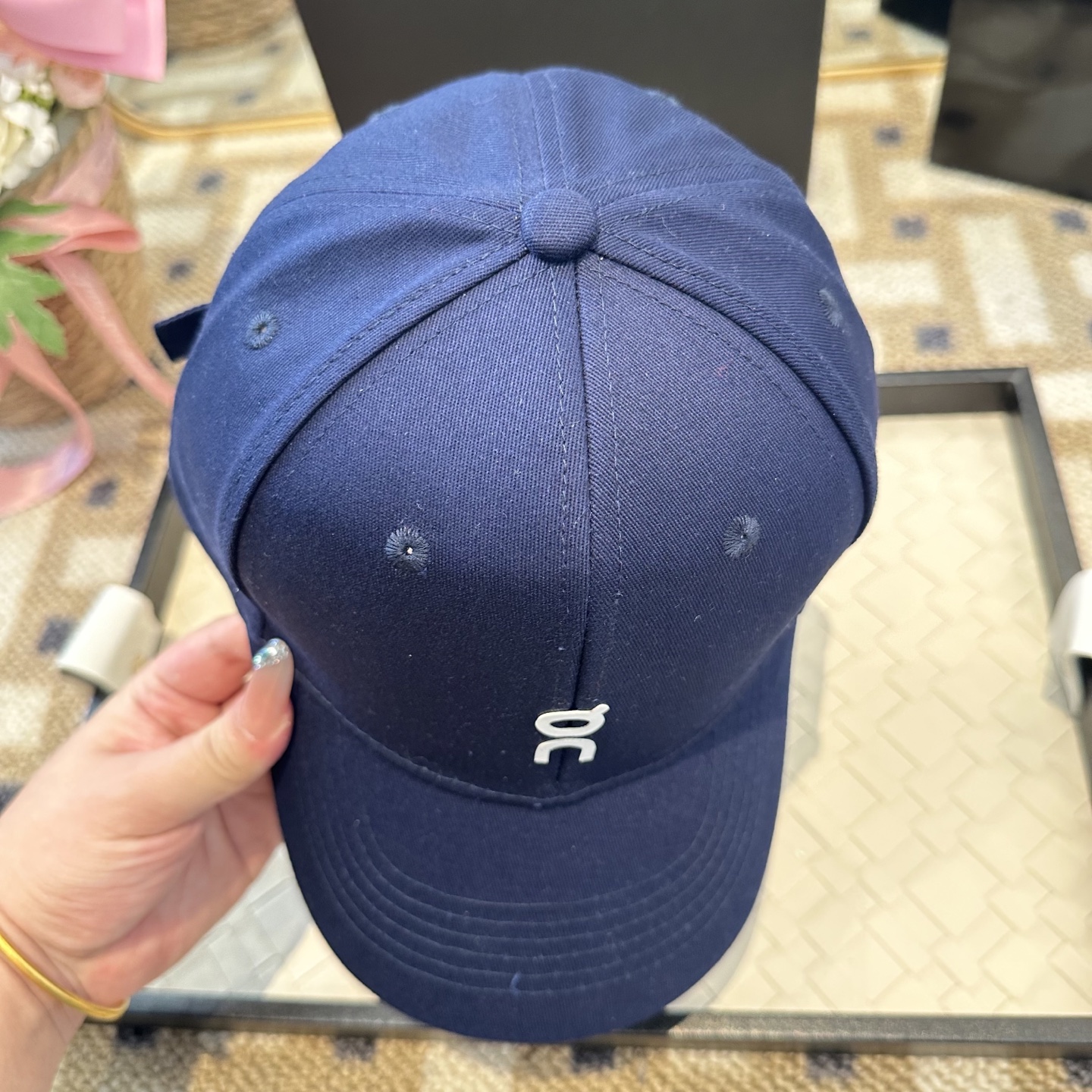 潮牌棒球帽 简单休闲风的棒球帽 减龄百搭 适配度很高！简单随性~出街拍照拗造型非常加分~男女同款 随意搭