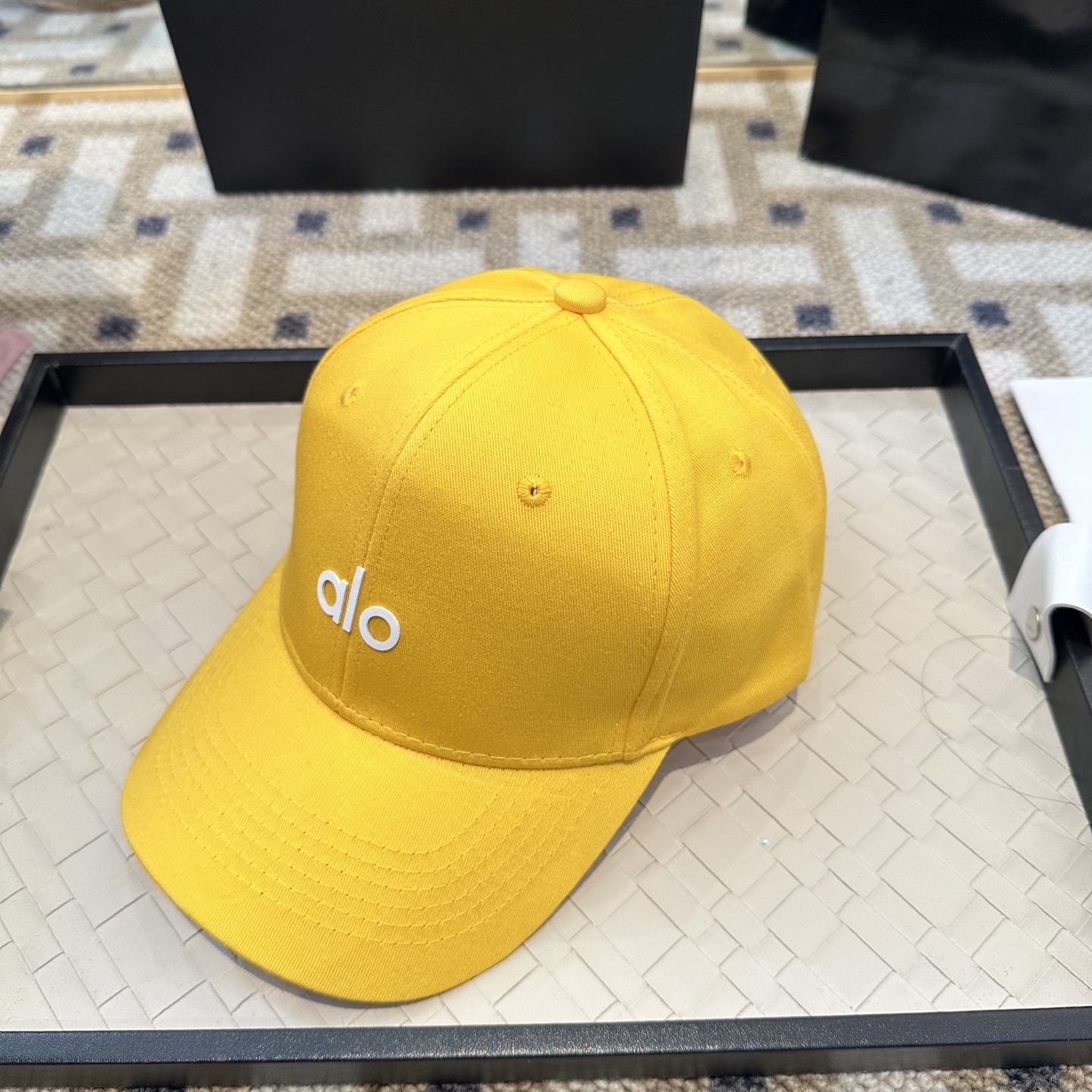 Alo 🔥爆款 新款棒球帽定制面料，简约时尚更透气，超火爆现货秒发