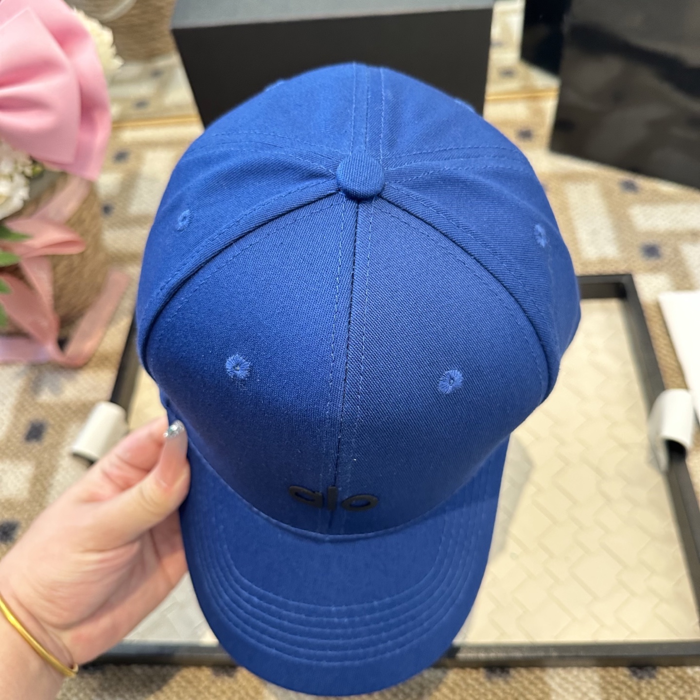 Alo 🔥爆款 新款棒球帽定制面料，简约时尚更透气，超火爆现货秒发