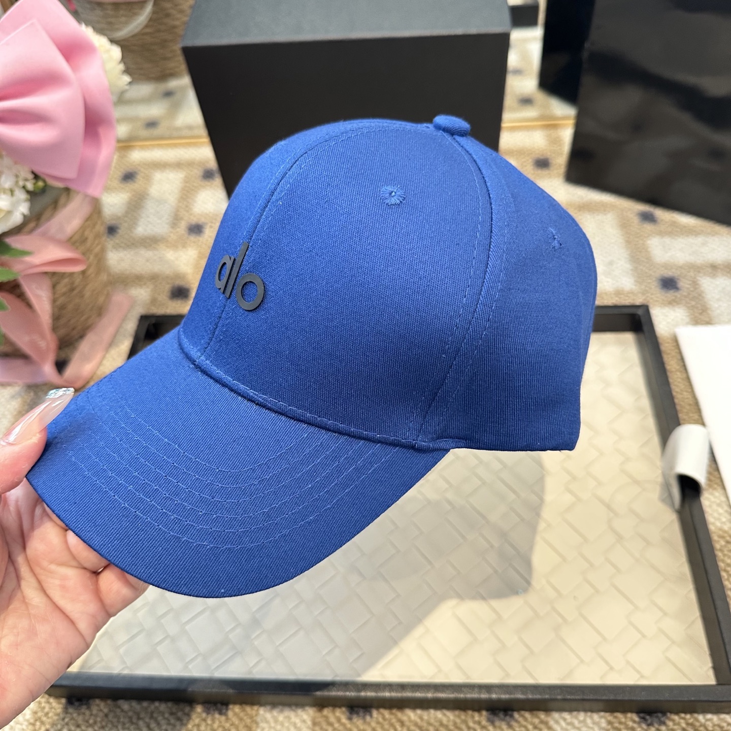 Alo 🔥爆款 新款棒球帽定制面料，简约时尚更透气，超火爆现货秒发