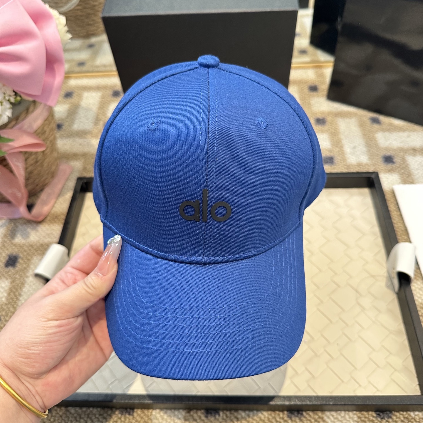 Alo 🔥爆款 新款棒球帽定制面料，简约时尚更透气，超火爆现货秒发
