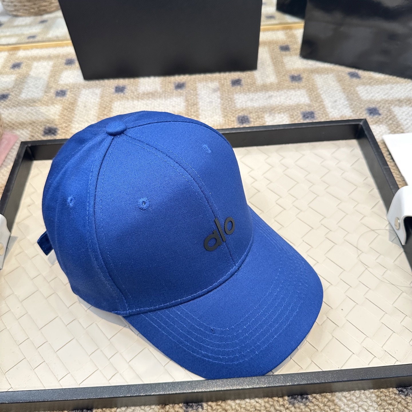 Alo 🔥爆款 新款棒球帽定制面料，简约时尚更透气，超火爆现货秒发