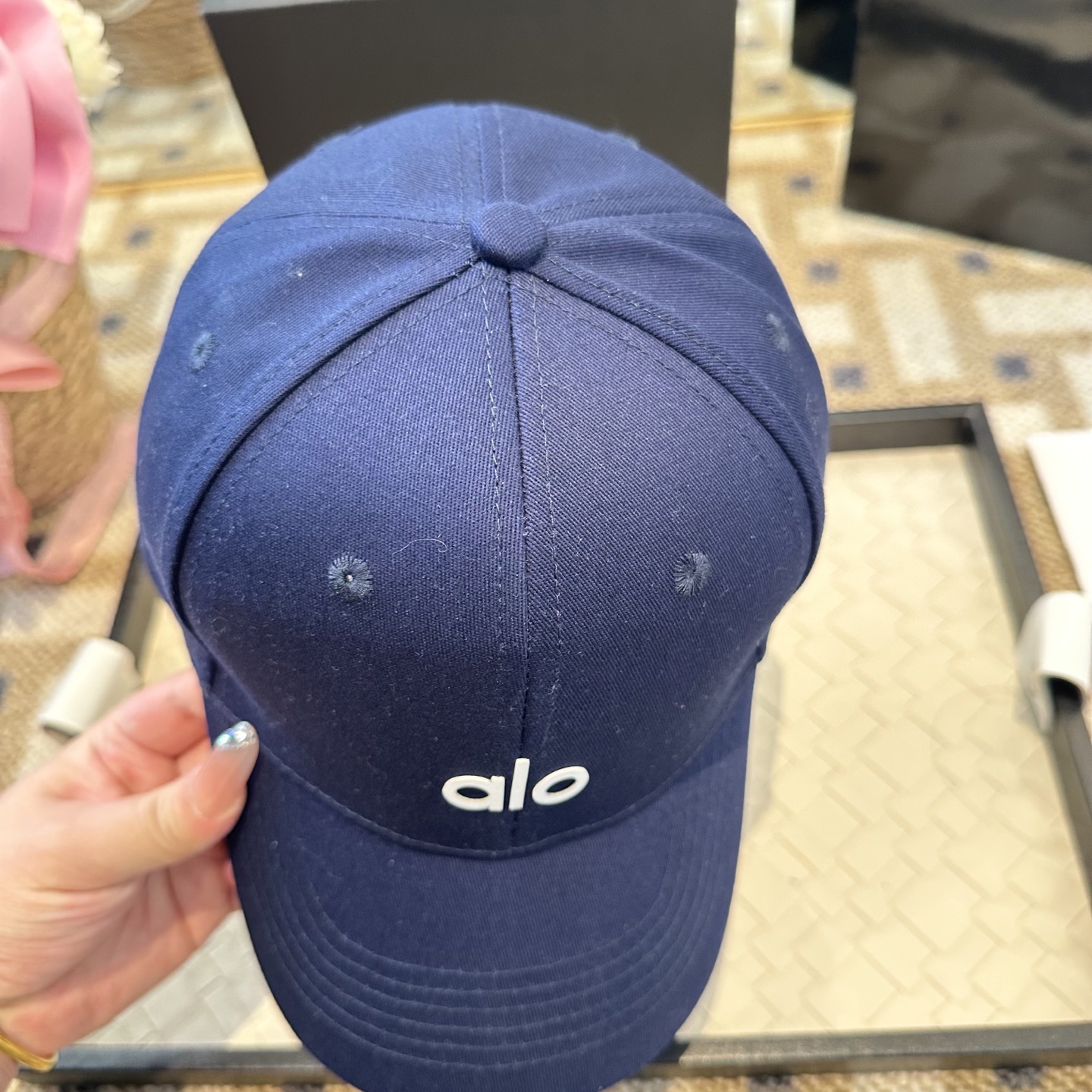 Alo 🔥爆款 新款棒球帽定制面料，简约时尚更透气，超火爆现货秒发