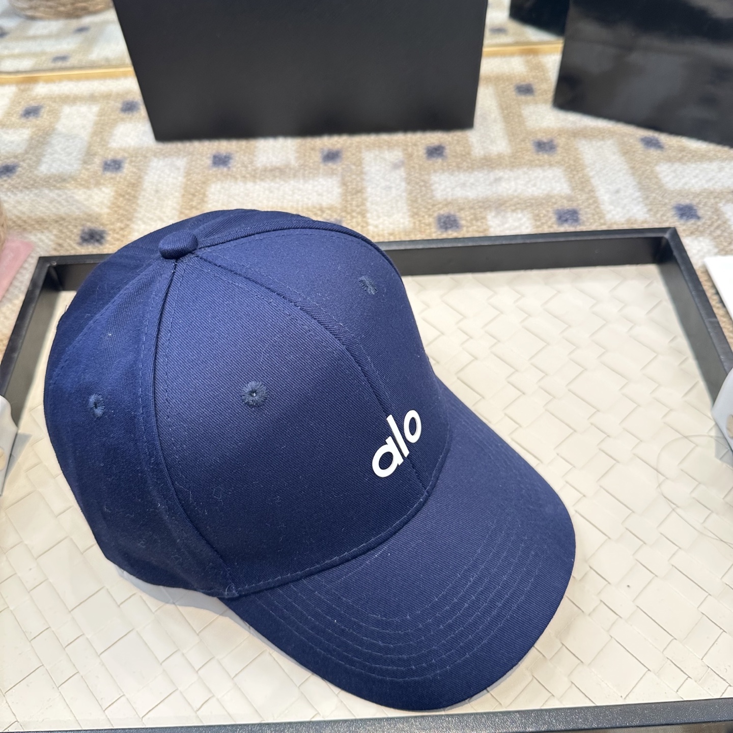 Alo 🔥爆款 新款棒球帽定制面料，简约时尚更透气，超火爆现货秒发