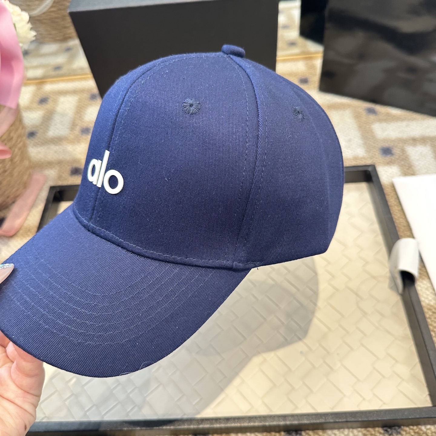 Alo 🔥爆款 新款棒球帽定制面料，简约时尚更透气，超火爆现货秒发