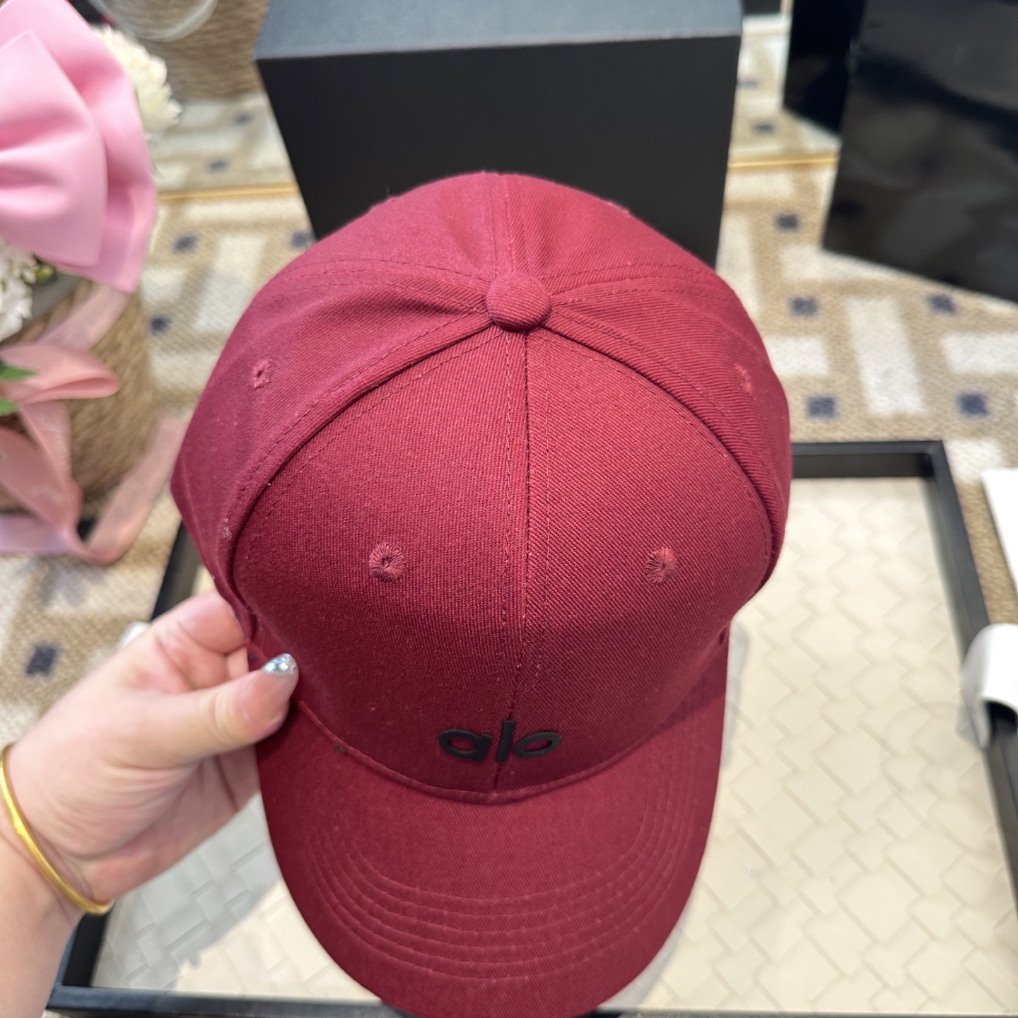 Alo 🔥爆款 新款棒球帽定制面料，简约时尚更透气，超火爆现货秒发