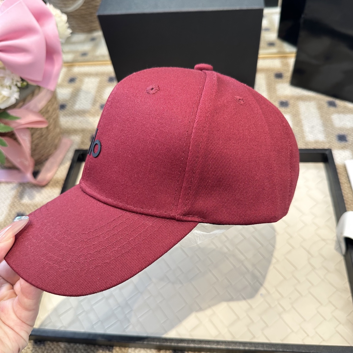 Alo 🔥爆款 新款棒球帽定制面料，简约时尚更透气，超火爆现货秒发