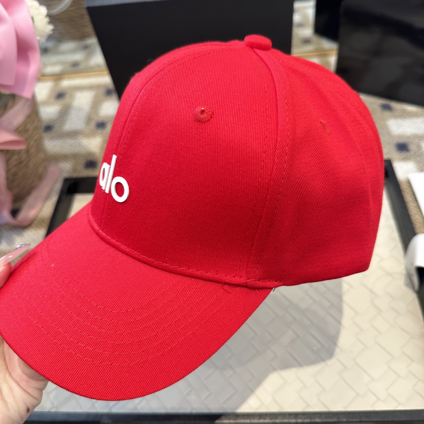 Alo 🔥爆款 新款棒球帽定制面料，简约时尚更透气，超火爆现货秒发