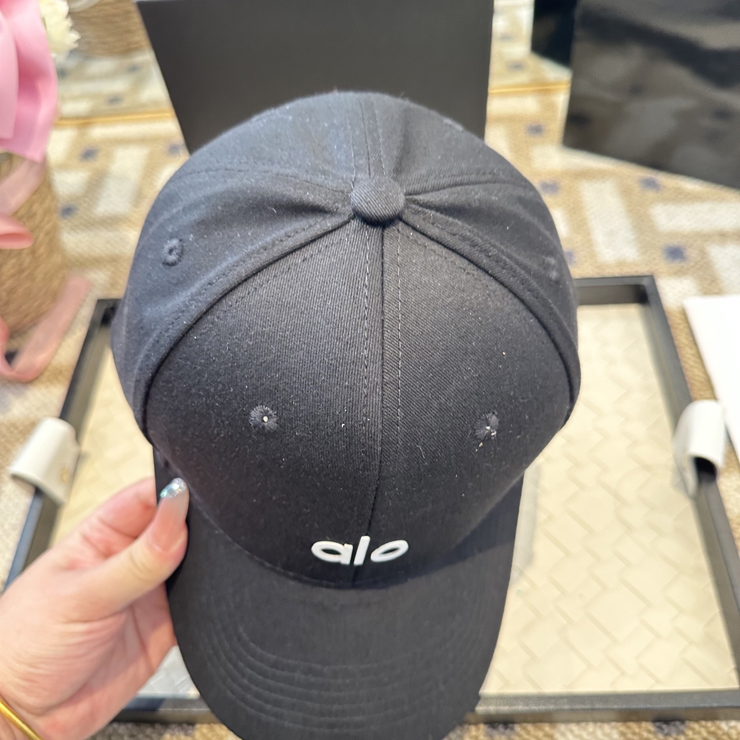 Alo 🔥爆款 新款棒球帽定制面料，简约时尚更透气，超火爆现货秒发