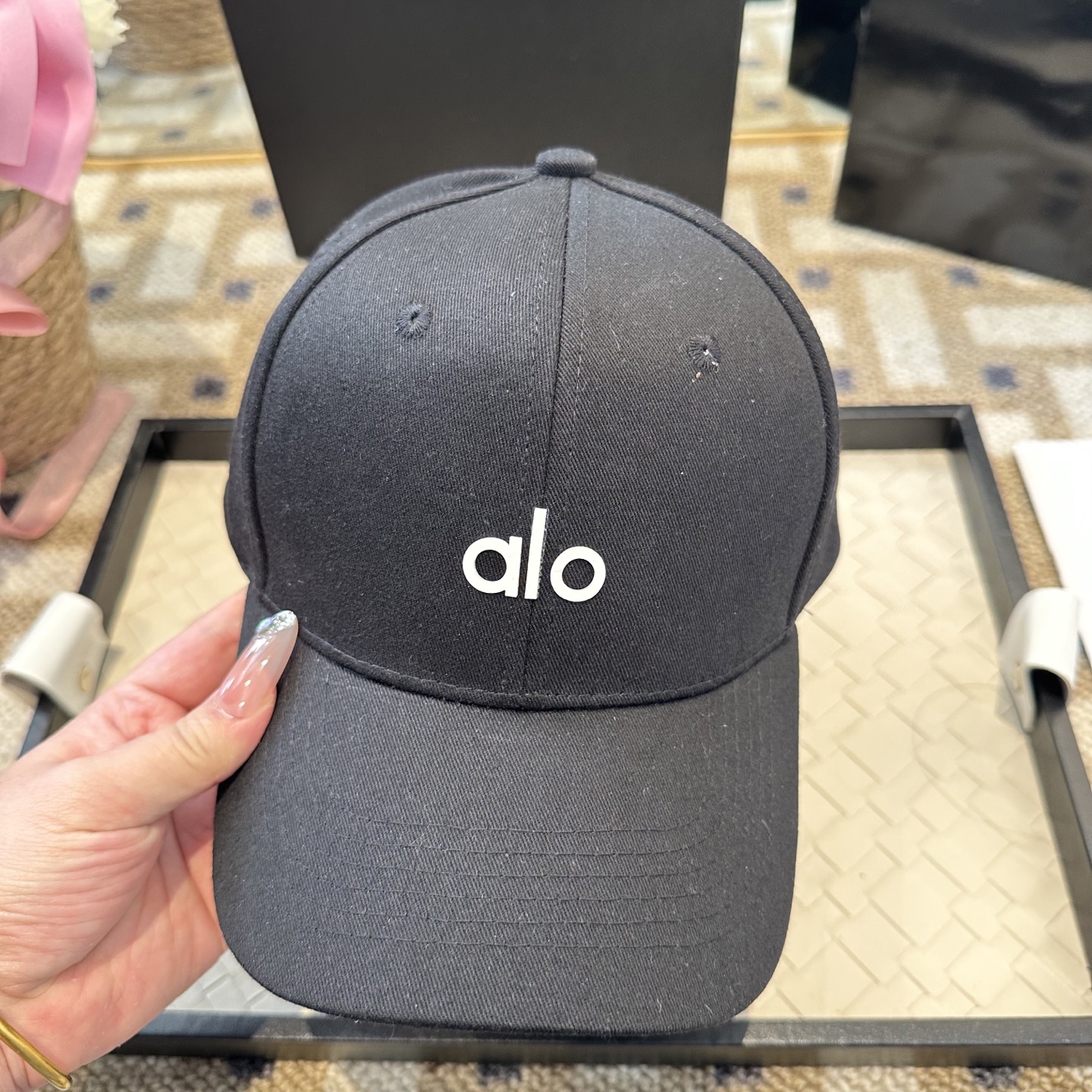 Alo 🔥爆款 新款棒球帽定制面料，简约时尚更透气，超火爆现货秒发