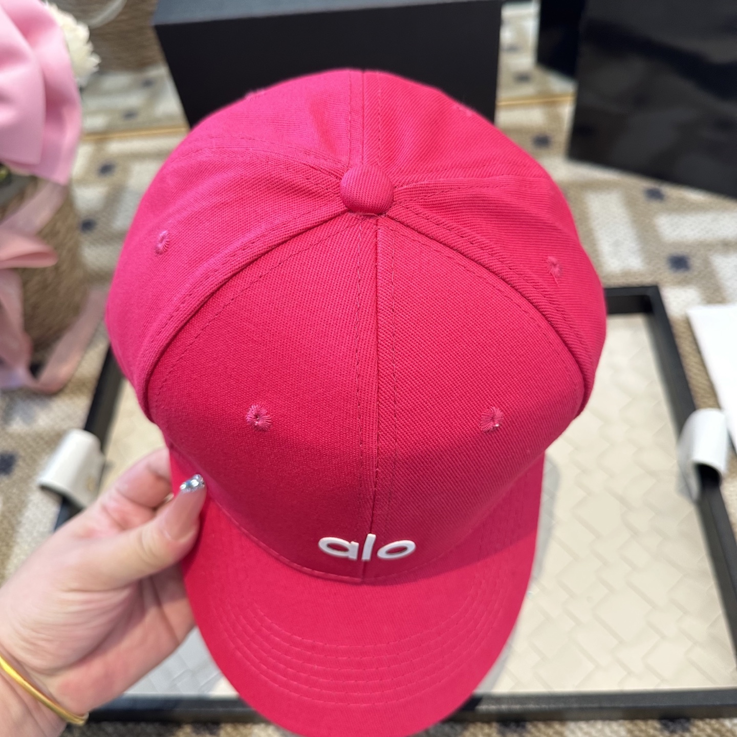 Alo 🔥爆款 新款棒球帽定制面料，简约时尚更透气，超火爆现货秒发